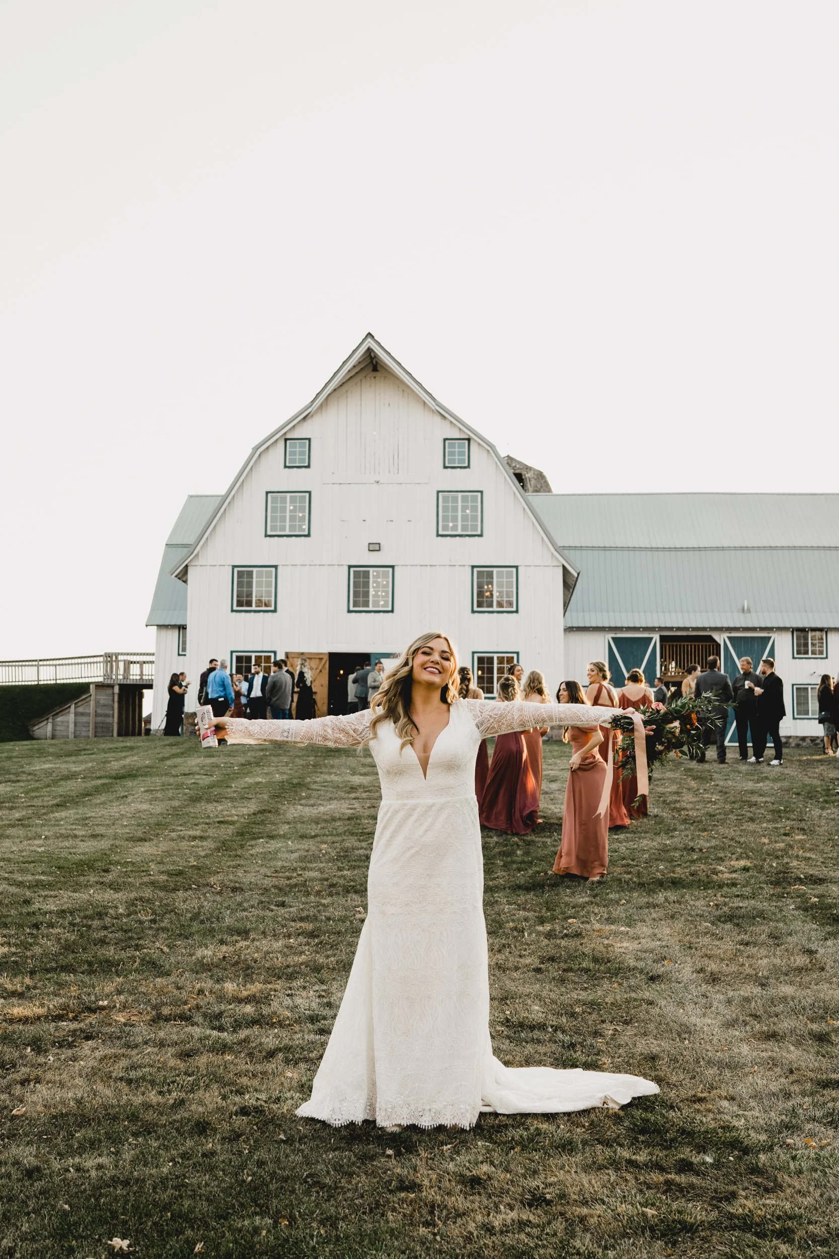 engle-olson-sadie-codey-wedding-previews- (30 of 40).jpg