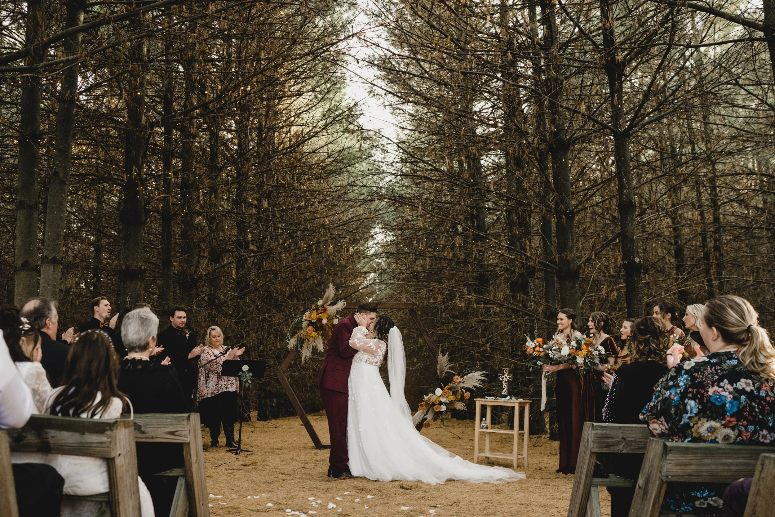 engle-olson-megan-alex-wedding-previews- (21 of 44).jpg