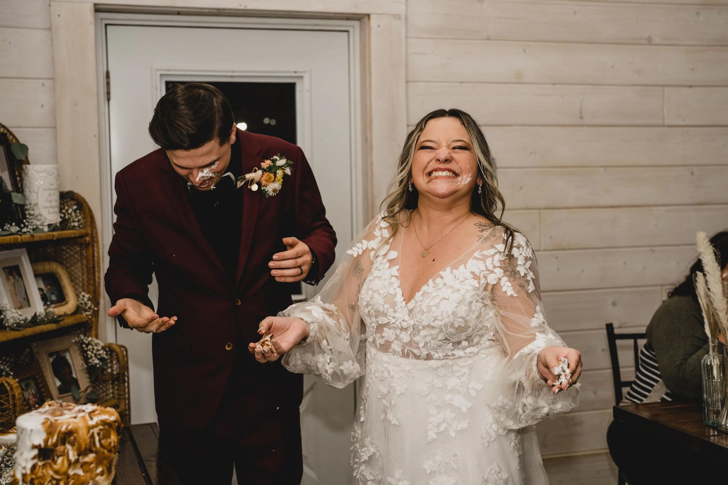 engle-olson-megan-alex-wedding-previews- (39 of 44).jpg