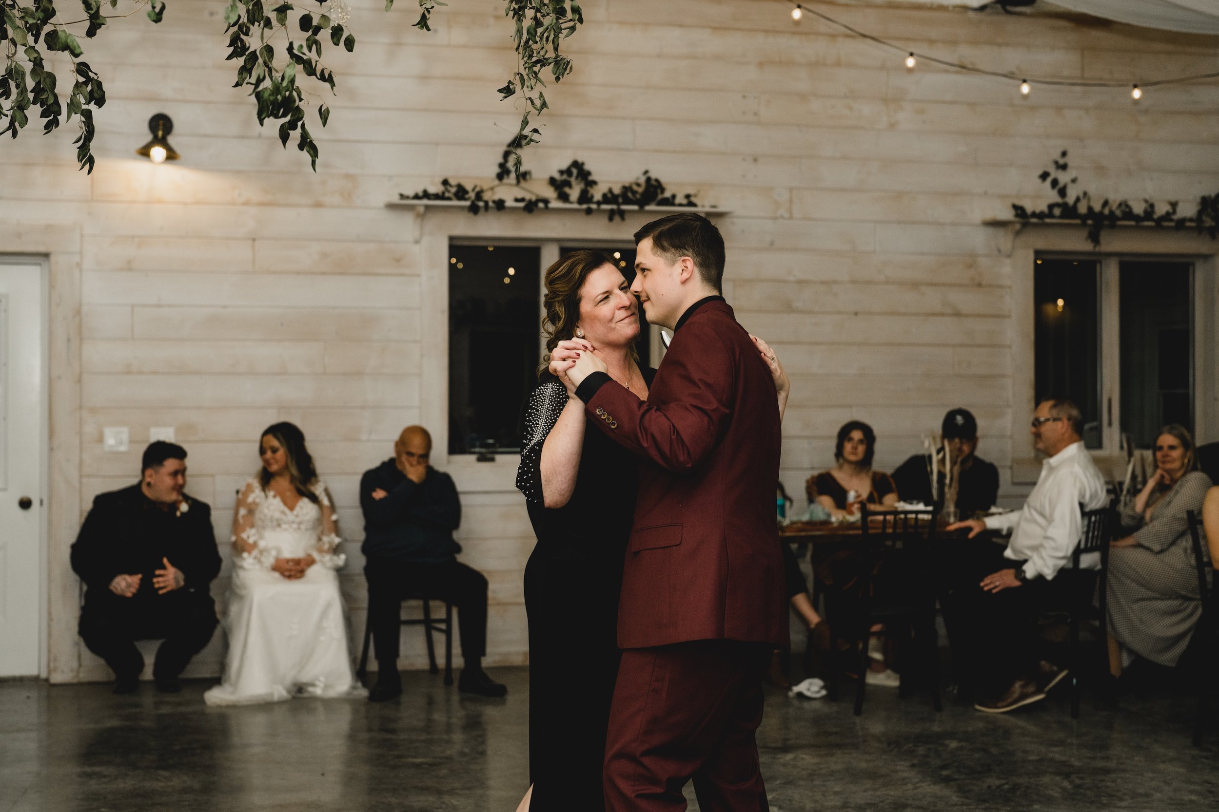 engle-olson-megan-alex-wedding-previews- (42 of 44).jpg