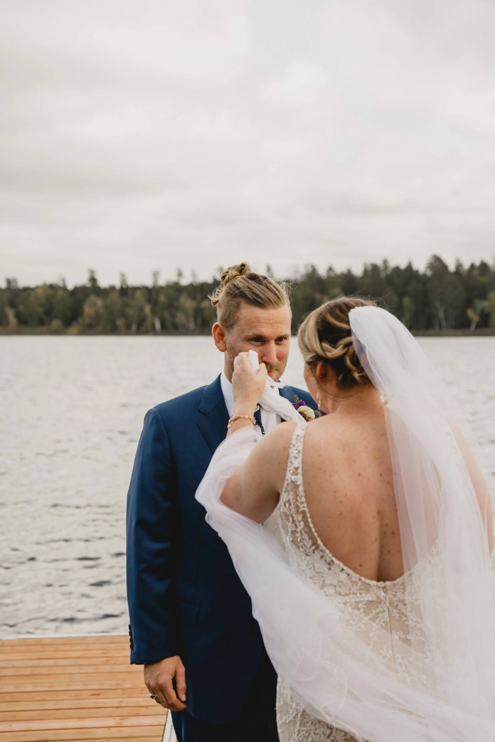 engle-olson-caitilin-jamie-wedding-previews- (15 of 54).jpg