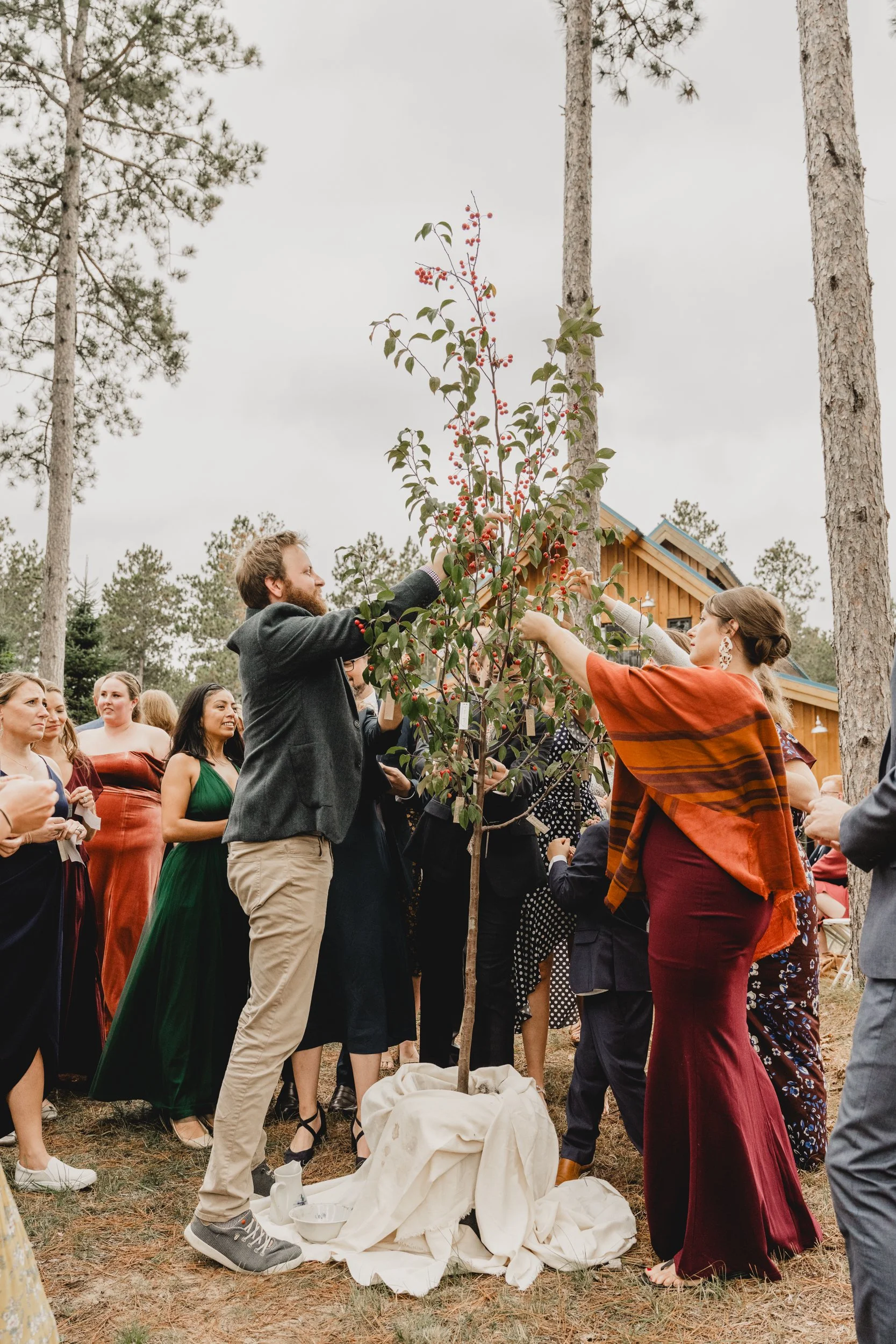 engle-olson-caitilin-jamie-wedding-previews- (32 of 54).jpg