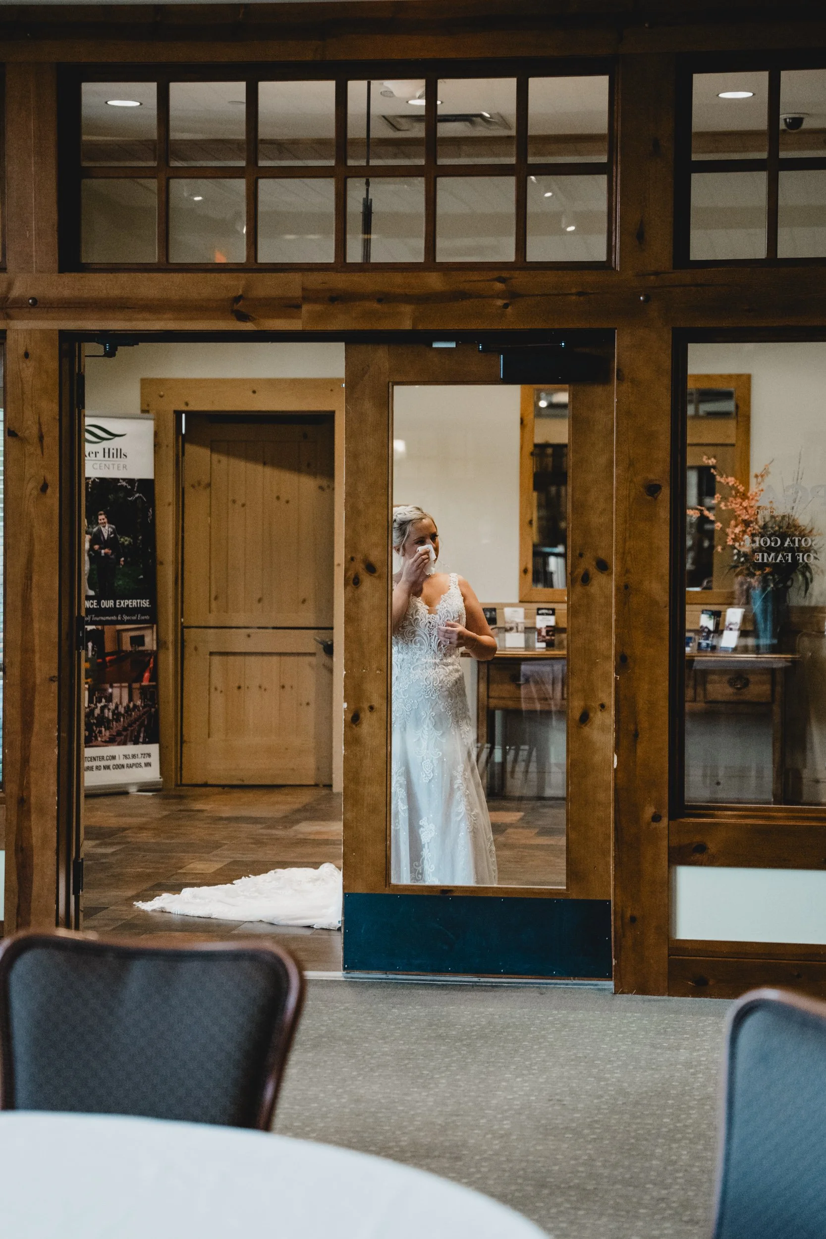 engle-olson-hannah-scott-wedding-previews- (10 of 49).jpg