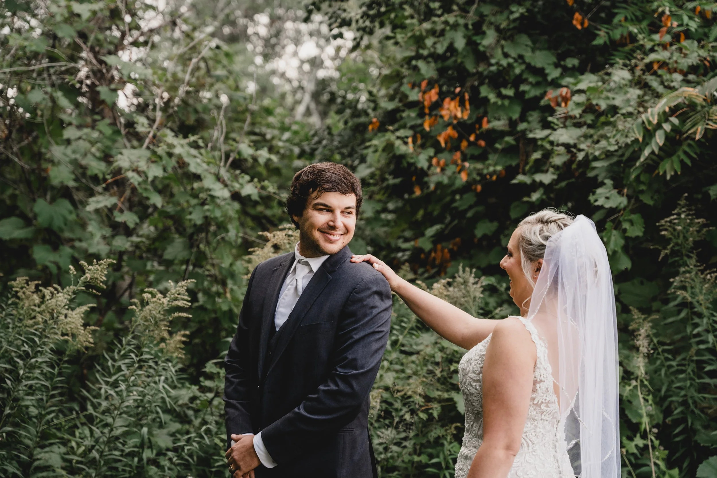 engle-olson-hannah-scott-wedding-previews- (16 of 49).jpg