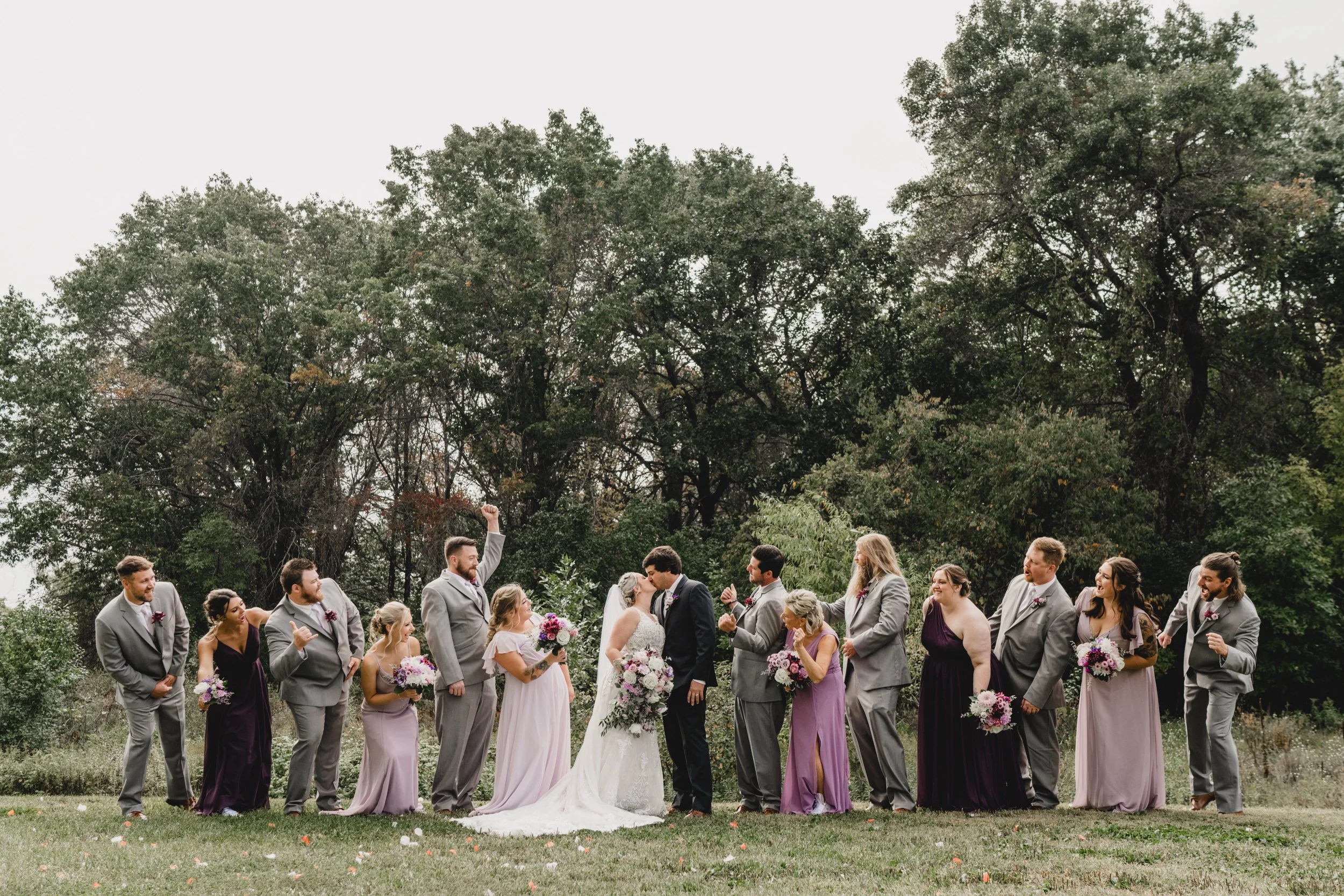 engle-olson-hannah-scott-wedding-previews- (24 of 49).jpg