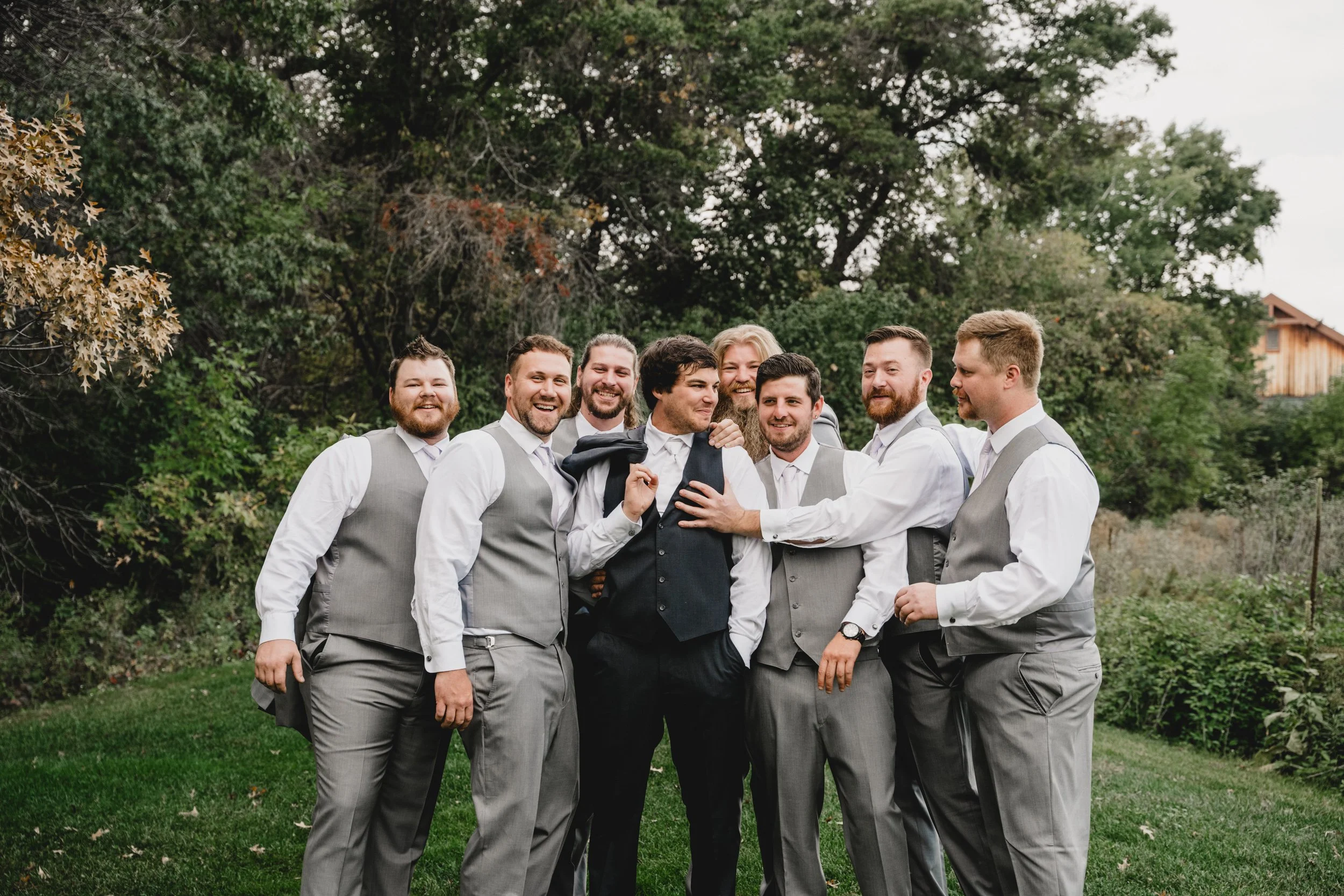 engle-olson-hannah-scott-wedding-previews- (28 of 49).jpg