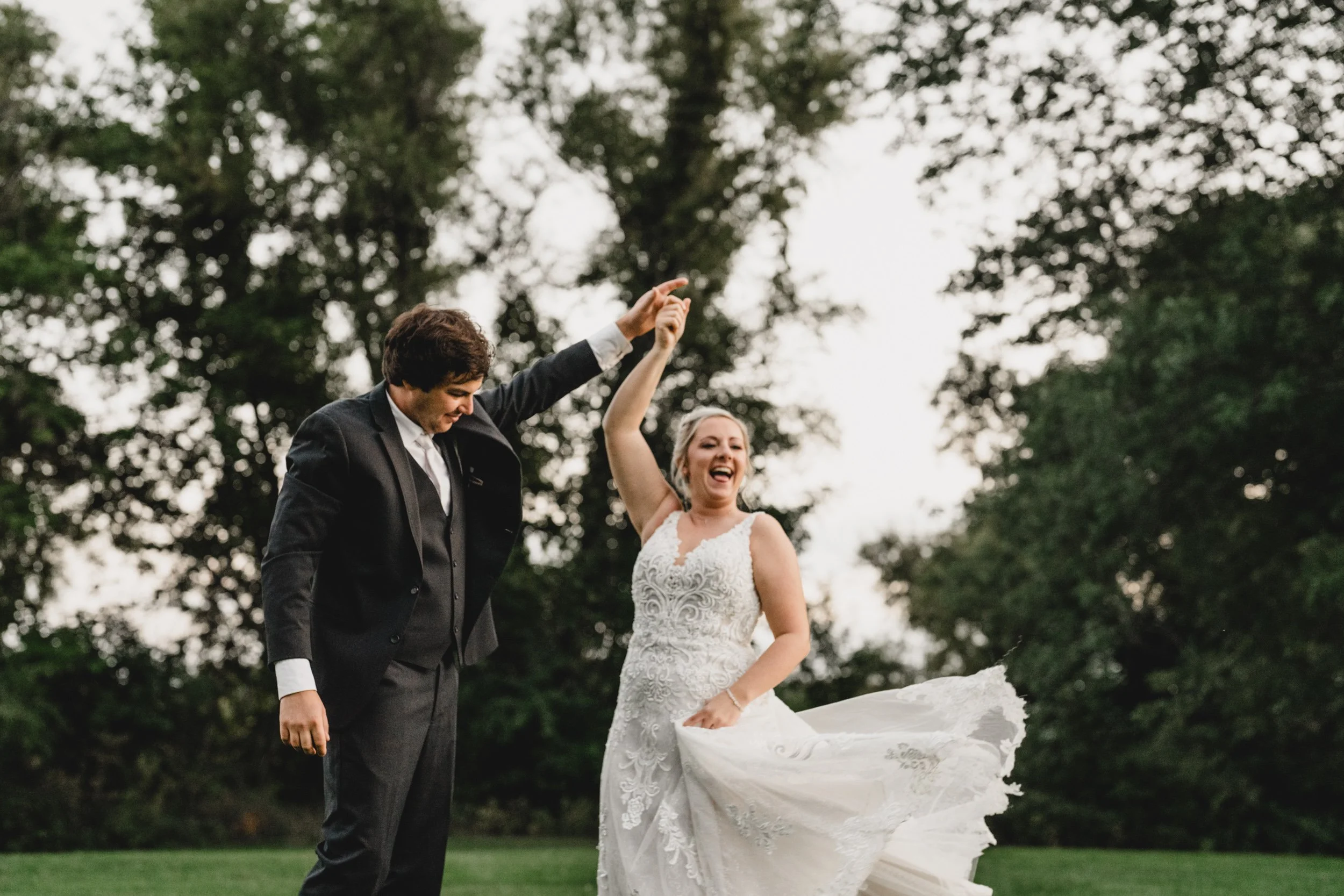 engle-olson-hannah-scott-wedding-previews- (43 of 49).jpg