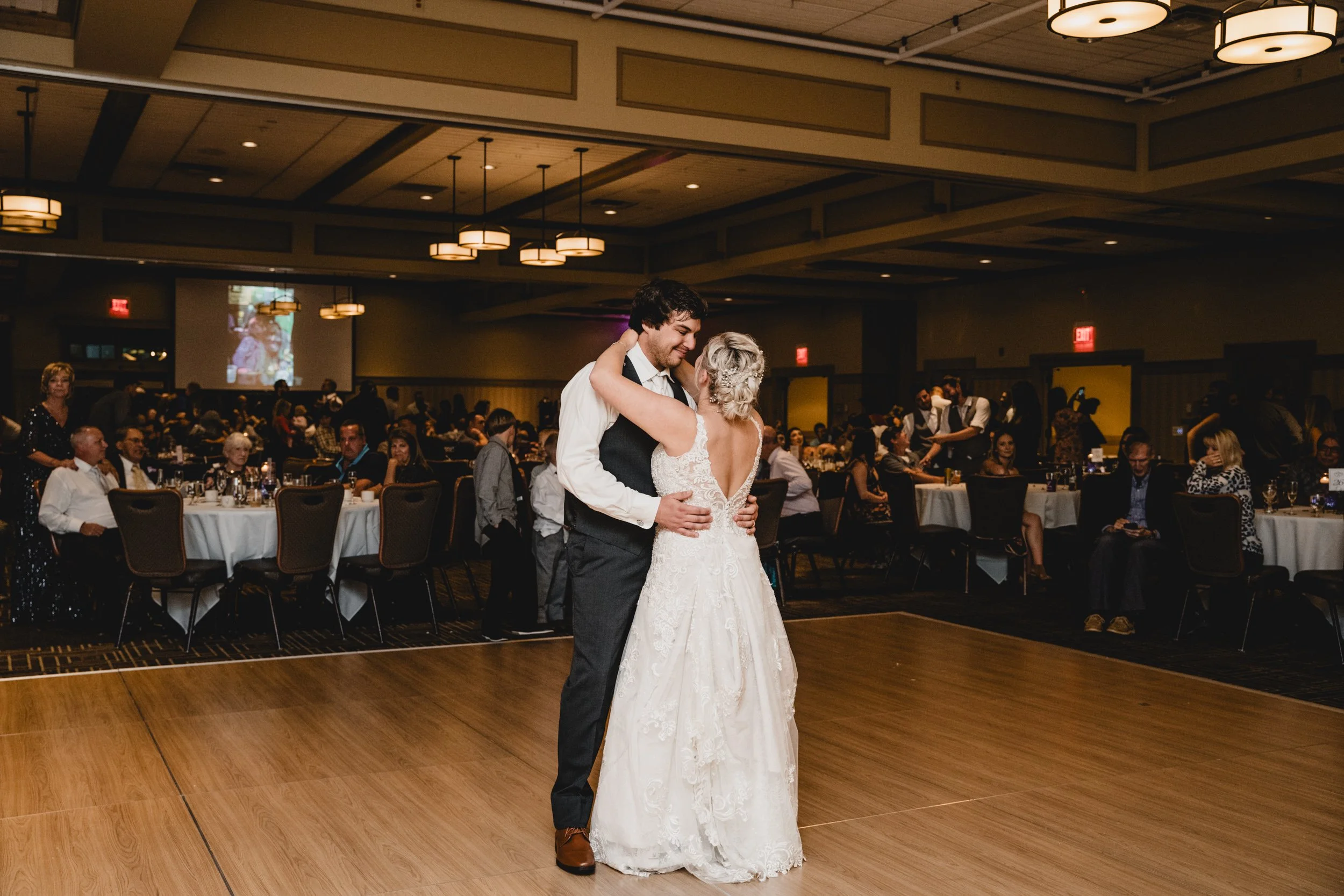 engle-olson-hannah-scott-wedding-previews- (48 of 49).jpg