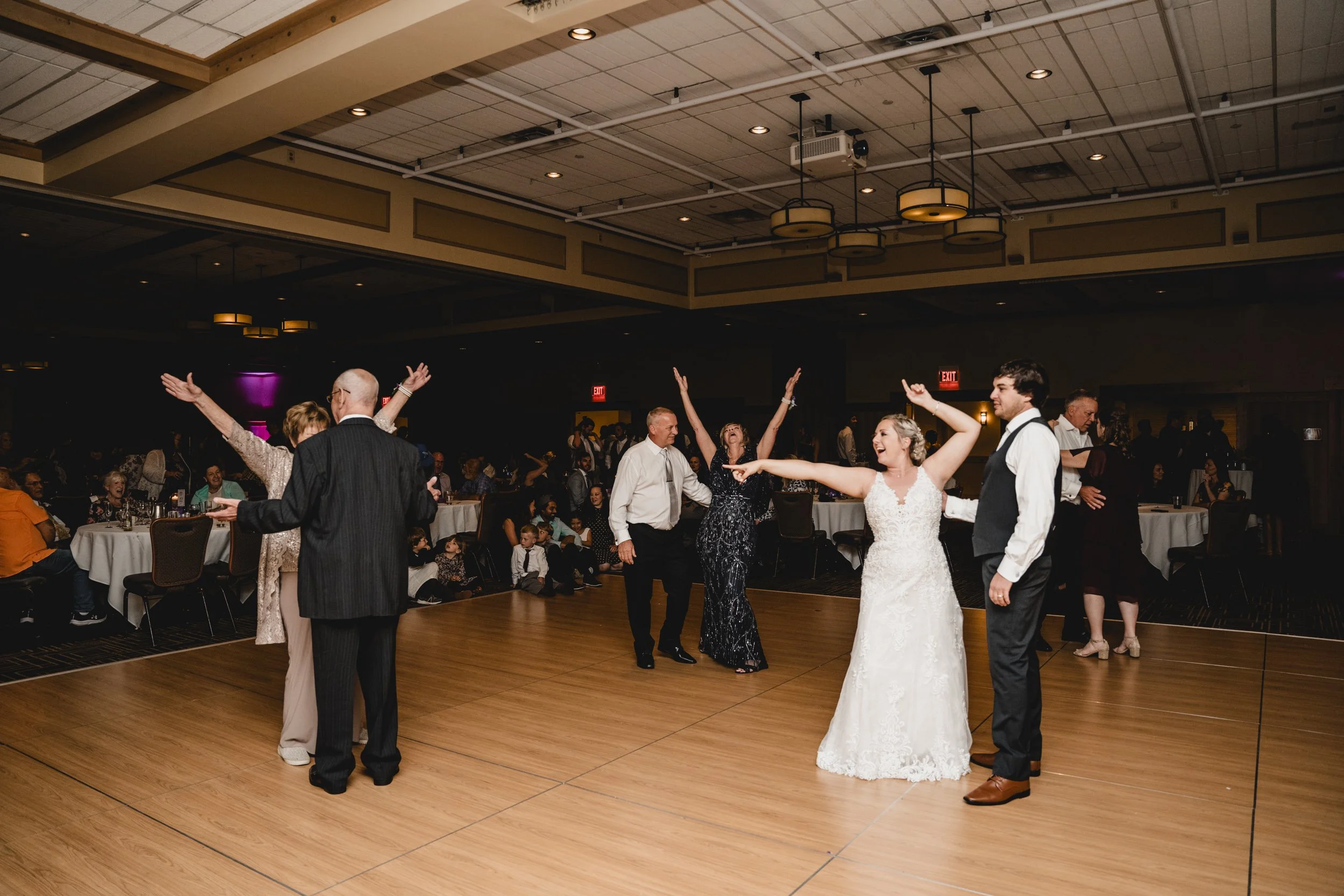 engle-olson-hannah-scott-wedding-previews- (49 of 49).jpg