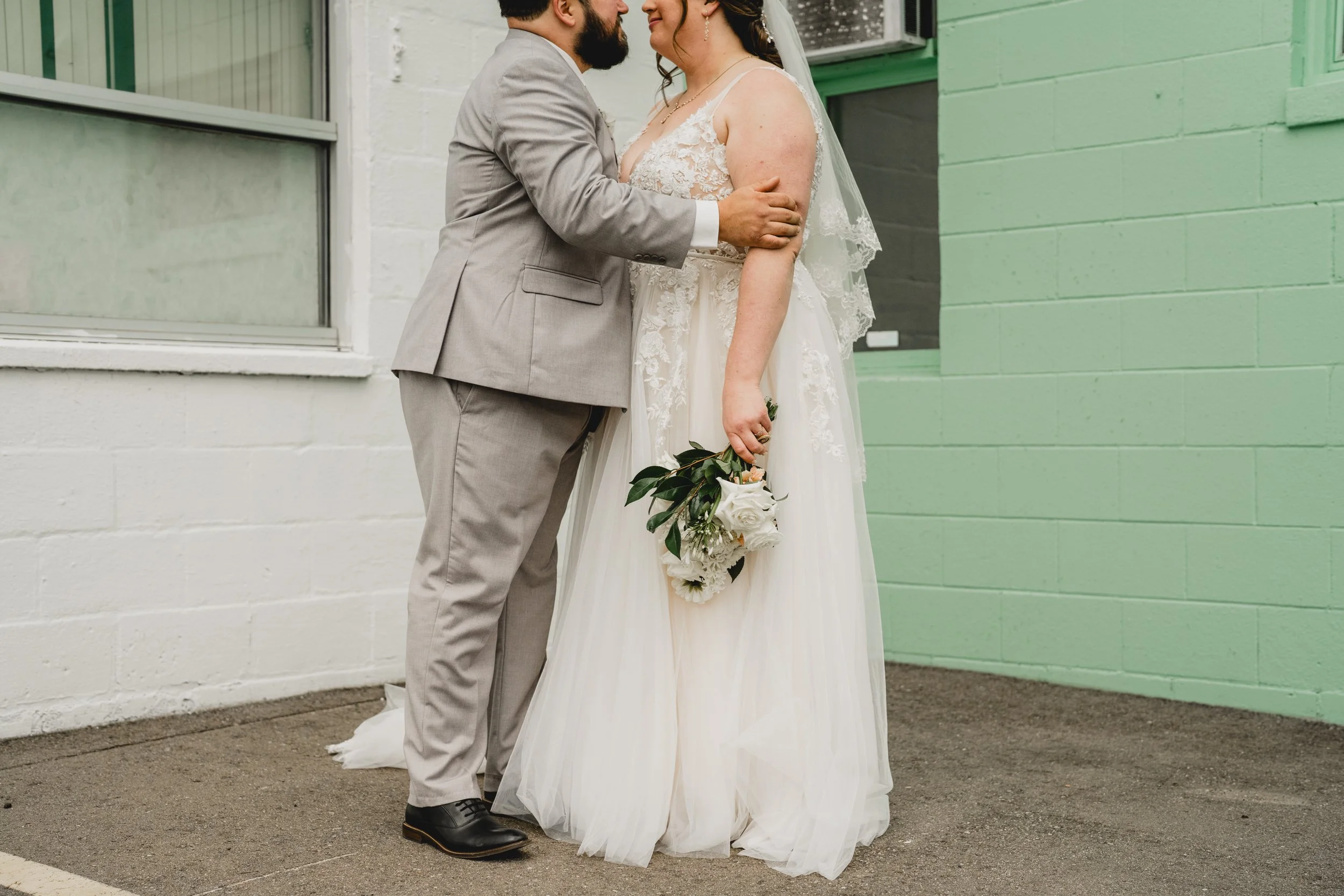 engle-olson-kayla-eric-wedding-previews- (33 of 54).jpg