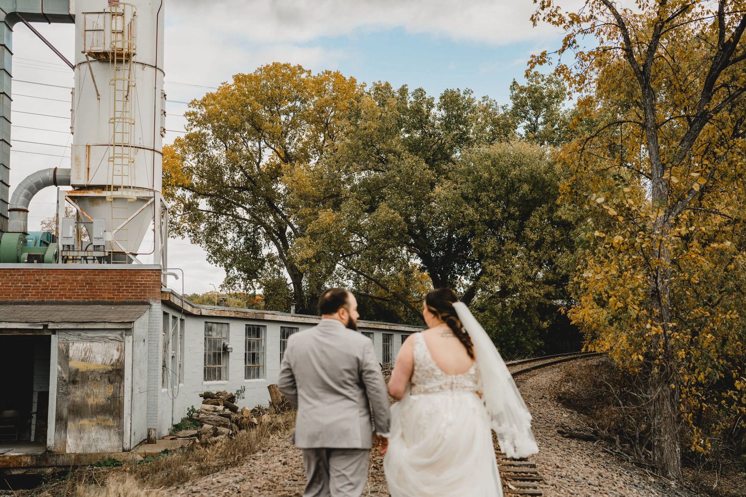engle-olson-kayla-eric-wedding-previews- (36 of 54).jpg