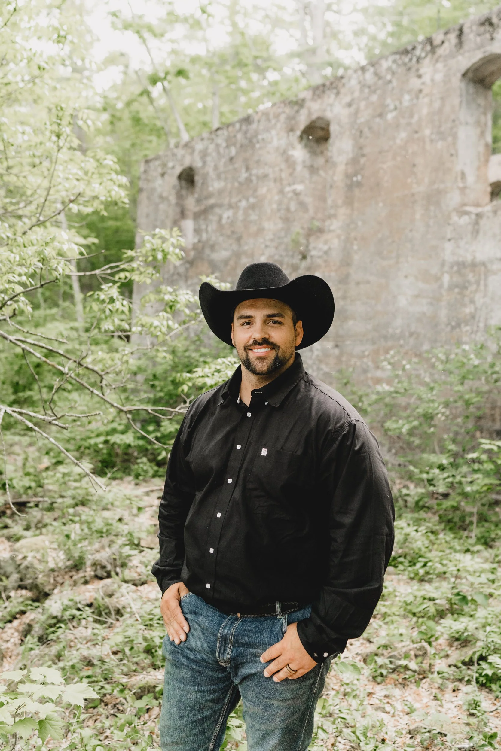 engle-olson-maggie-albert-engagement-session-previews- (28 of 45).jpg