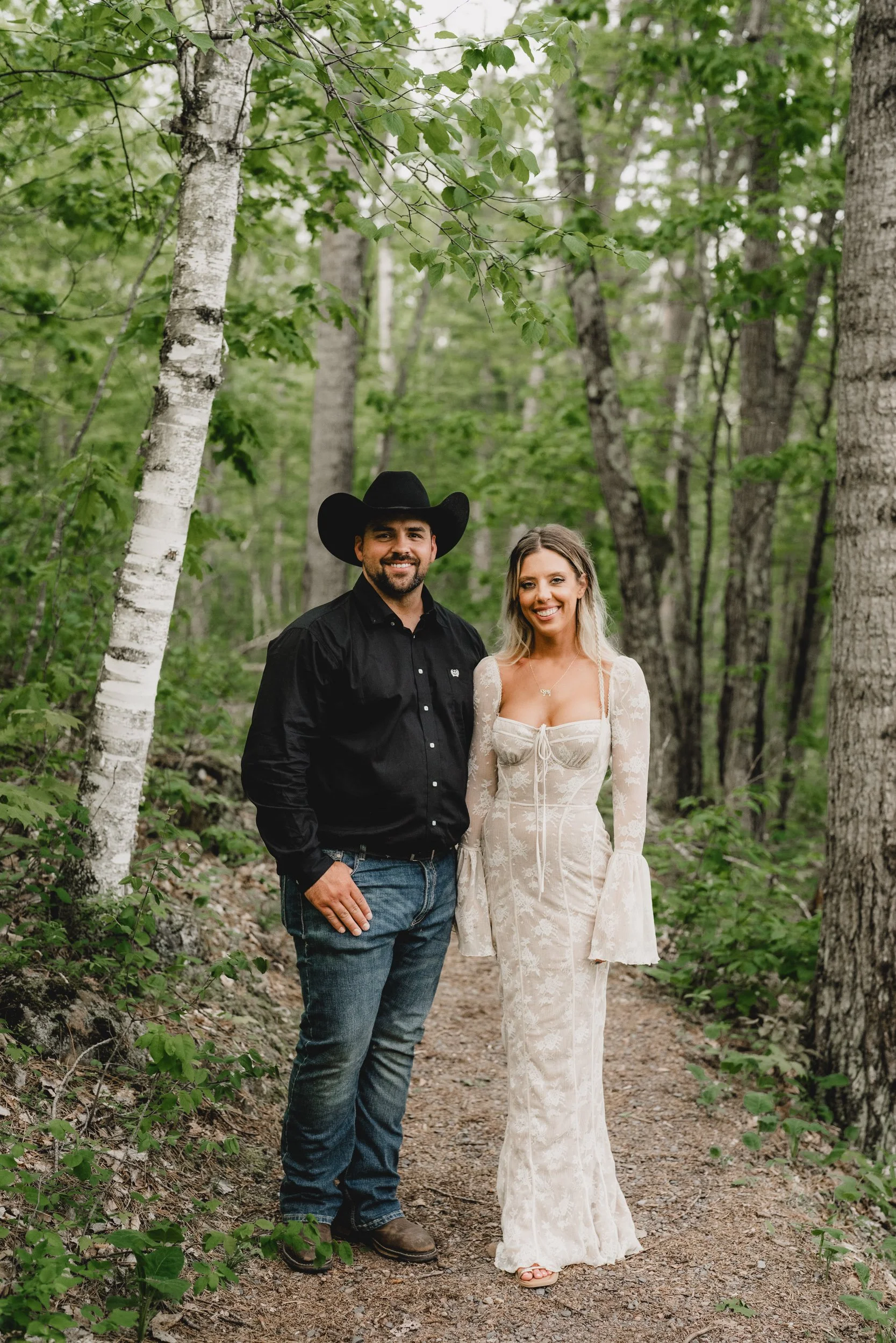 engle-olson-maggie-albert-engagement-session-previews- (42 of 45).jpg