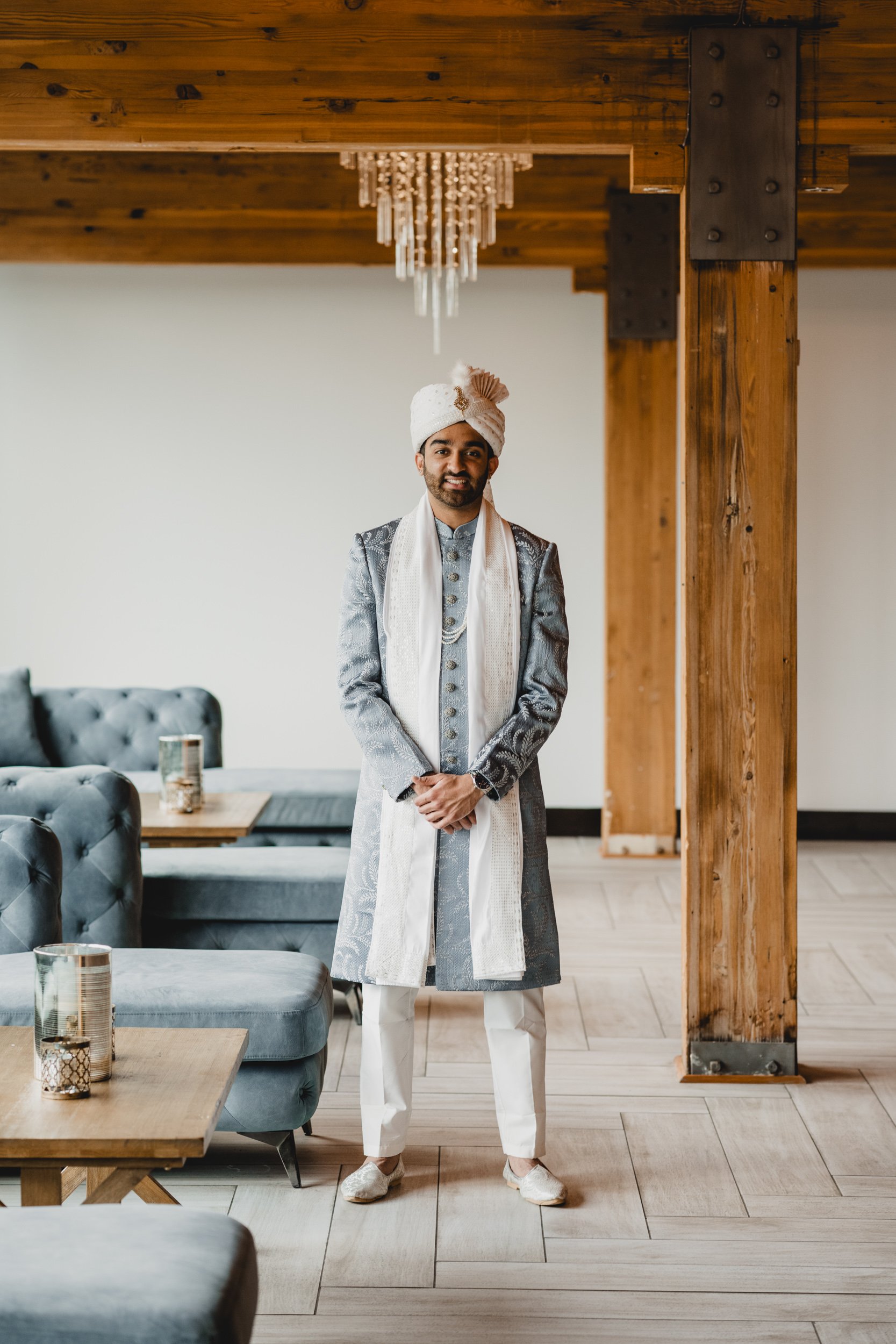 engle-olson-ana-dylan-saint-paul-wedding-previews (2 of 52).jpg