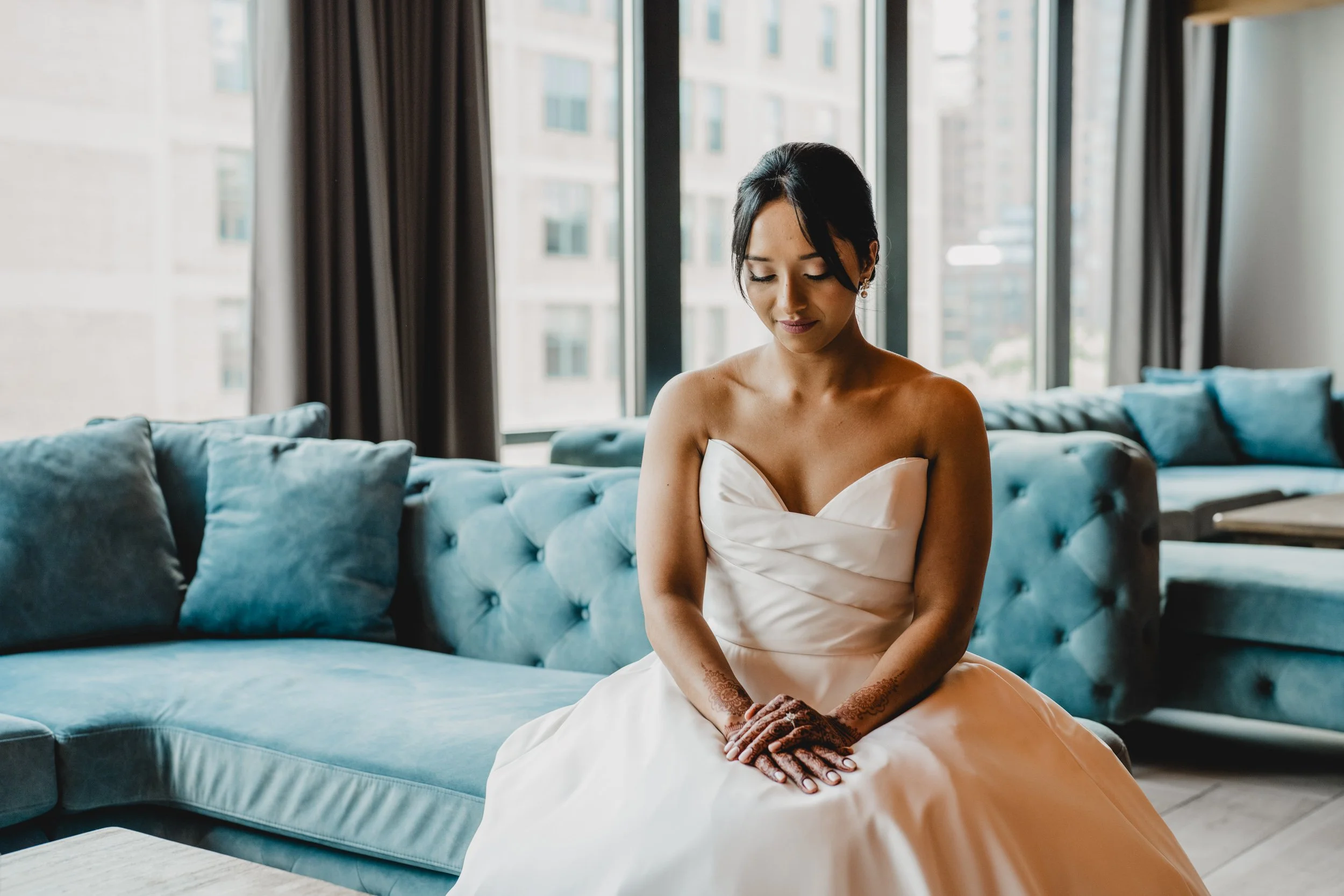 engle-olson-ana-dylan-saint-paul-wedding-previews (20 of 52).jpg