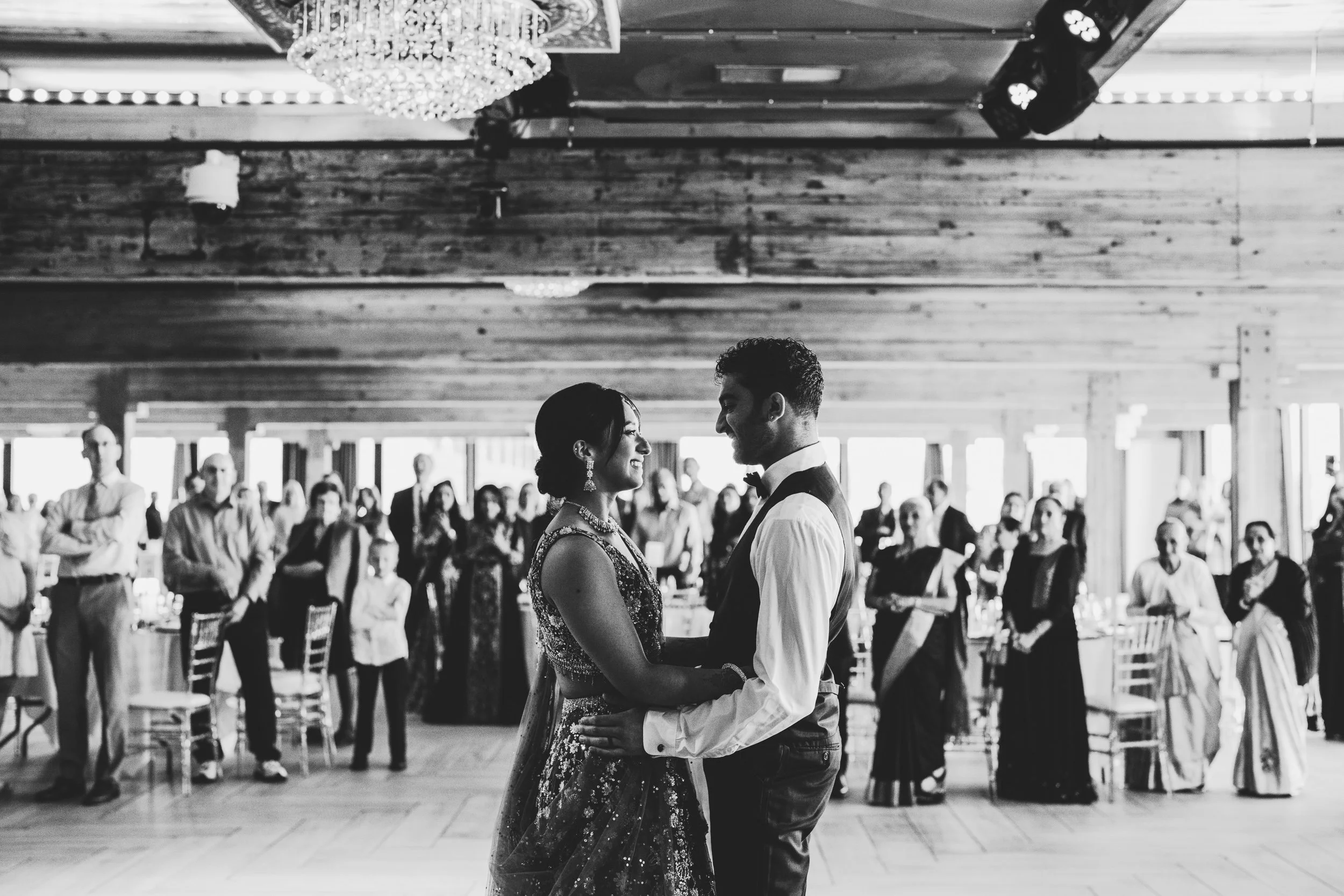 engle-olson-ana-dylan-saint-paul-wedding-previews (34 of 52).jpg