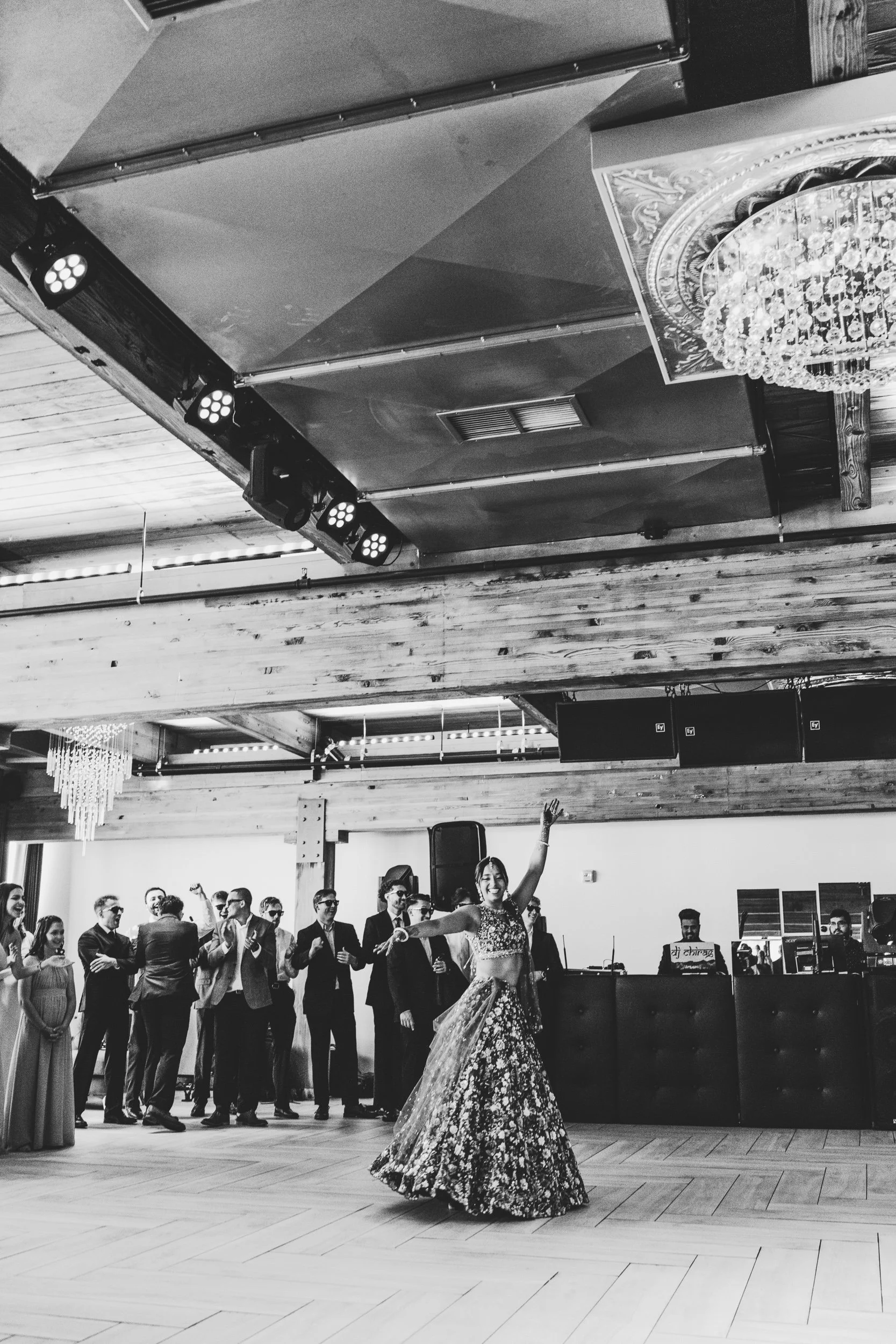 engle-olson-ana-dylan-saint-paul-wedding-previews (37 of 52).jpg