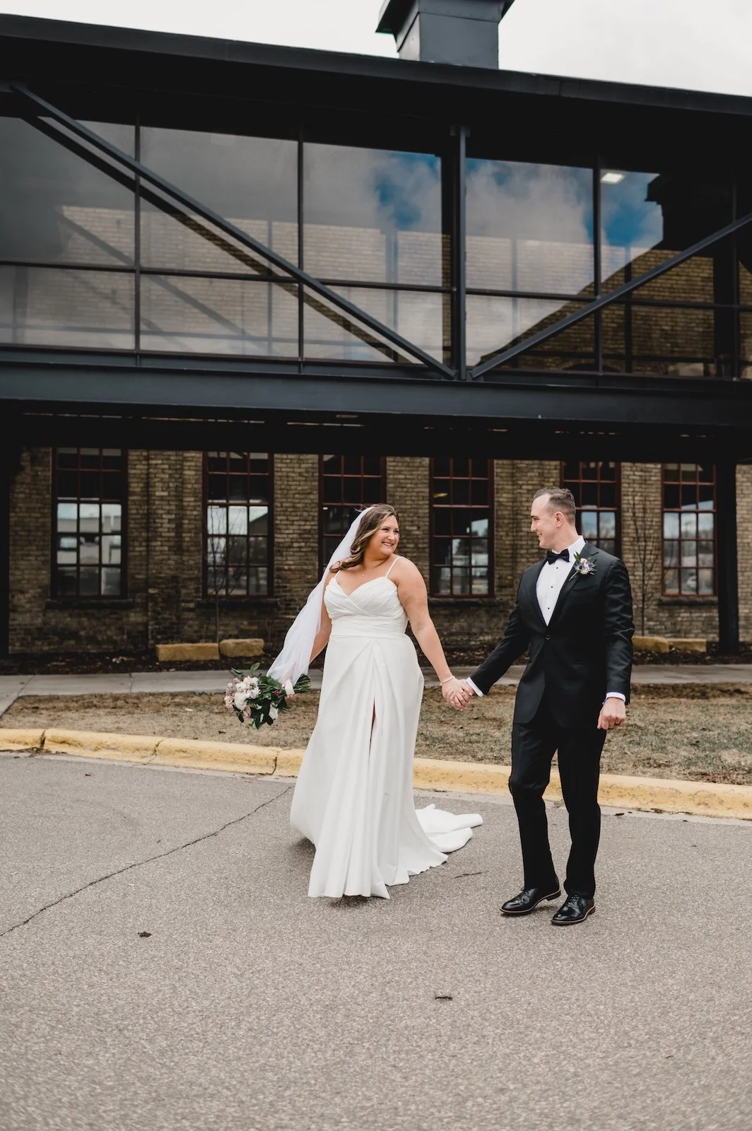 engle-olson-sam-colton-wedding-essence event center-previews- (18 of 49).jpg