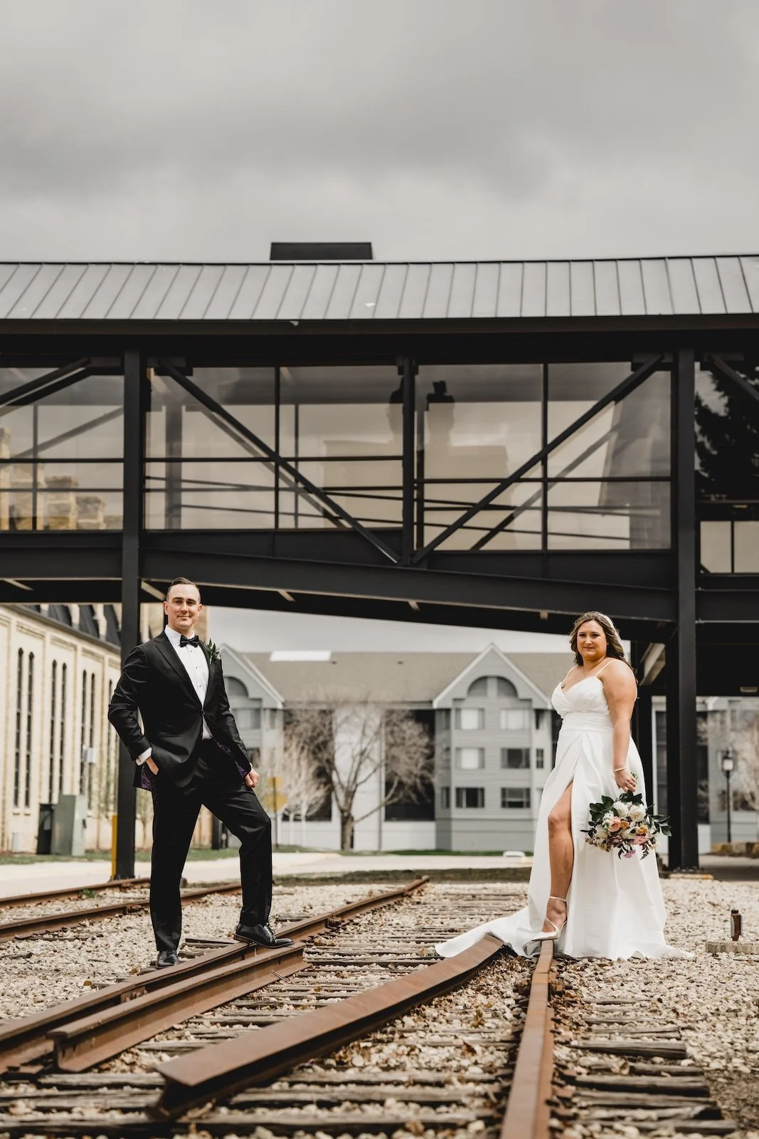 engle-olson-sam-colton-wedding-essence event center-previews- (19 of 49).jpg