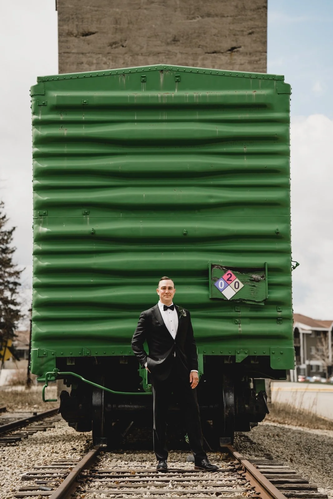 engle-olson-sam-colton-wedding-essence event center-previews- (20 of 49).jpg