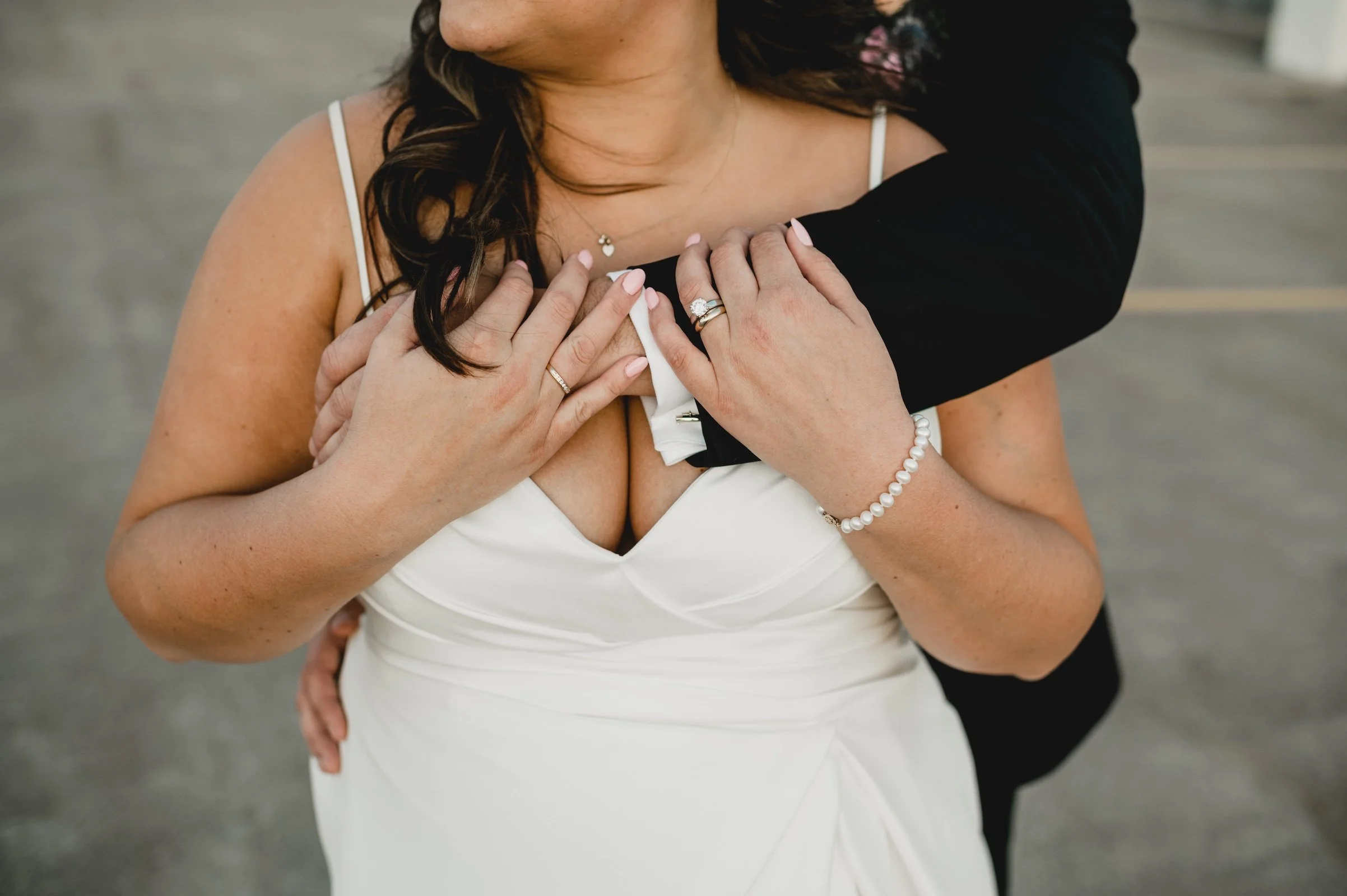 engle-olson-sam-colton-wedding-essence event center-previews- (44 of 49).jpg