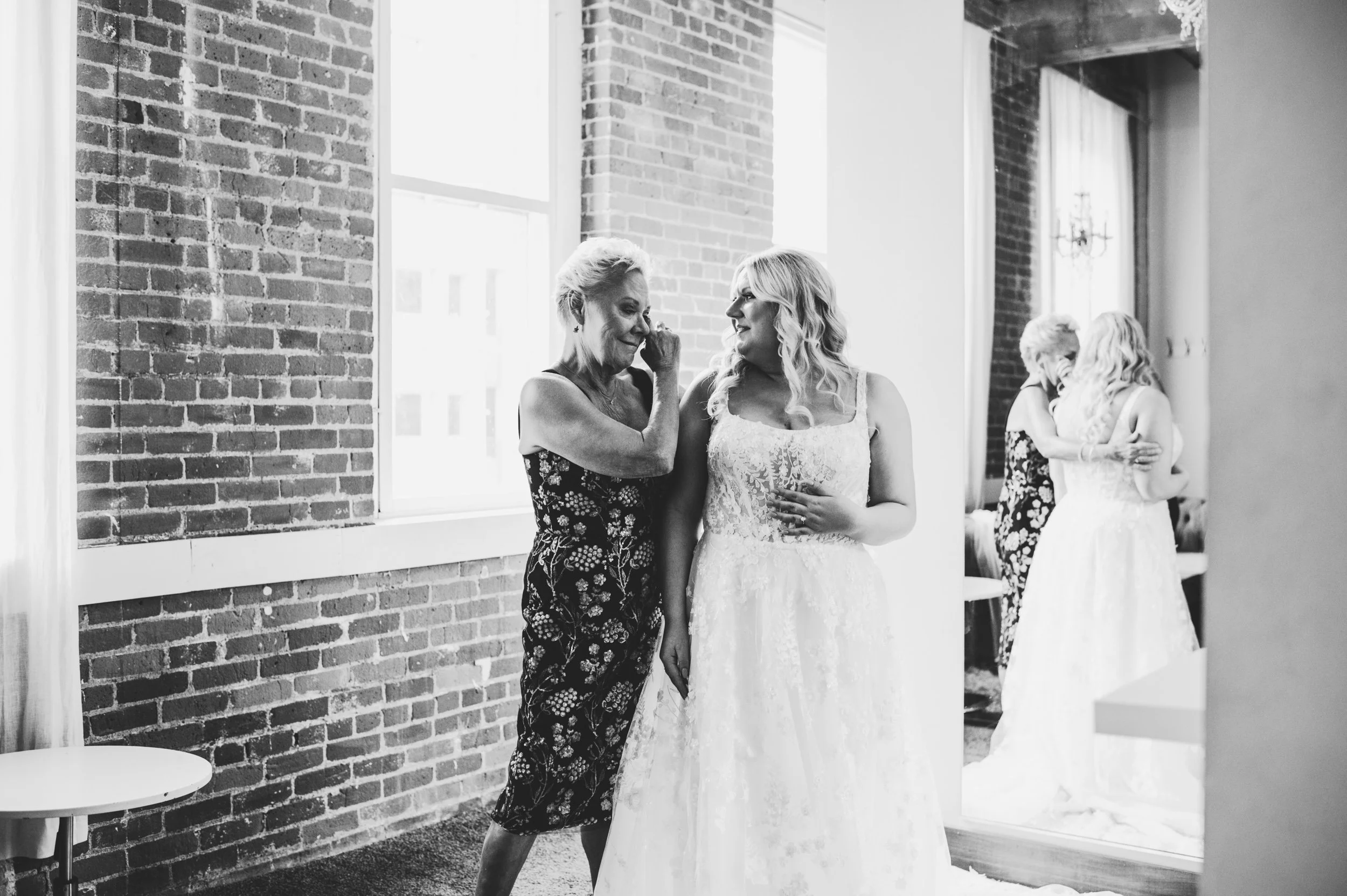 engle-olson-tessa-eric-wedding-previews- (6 of 45).jpg