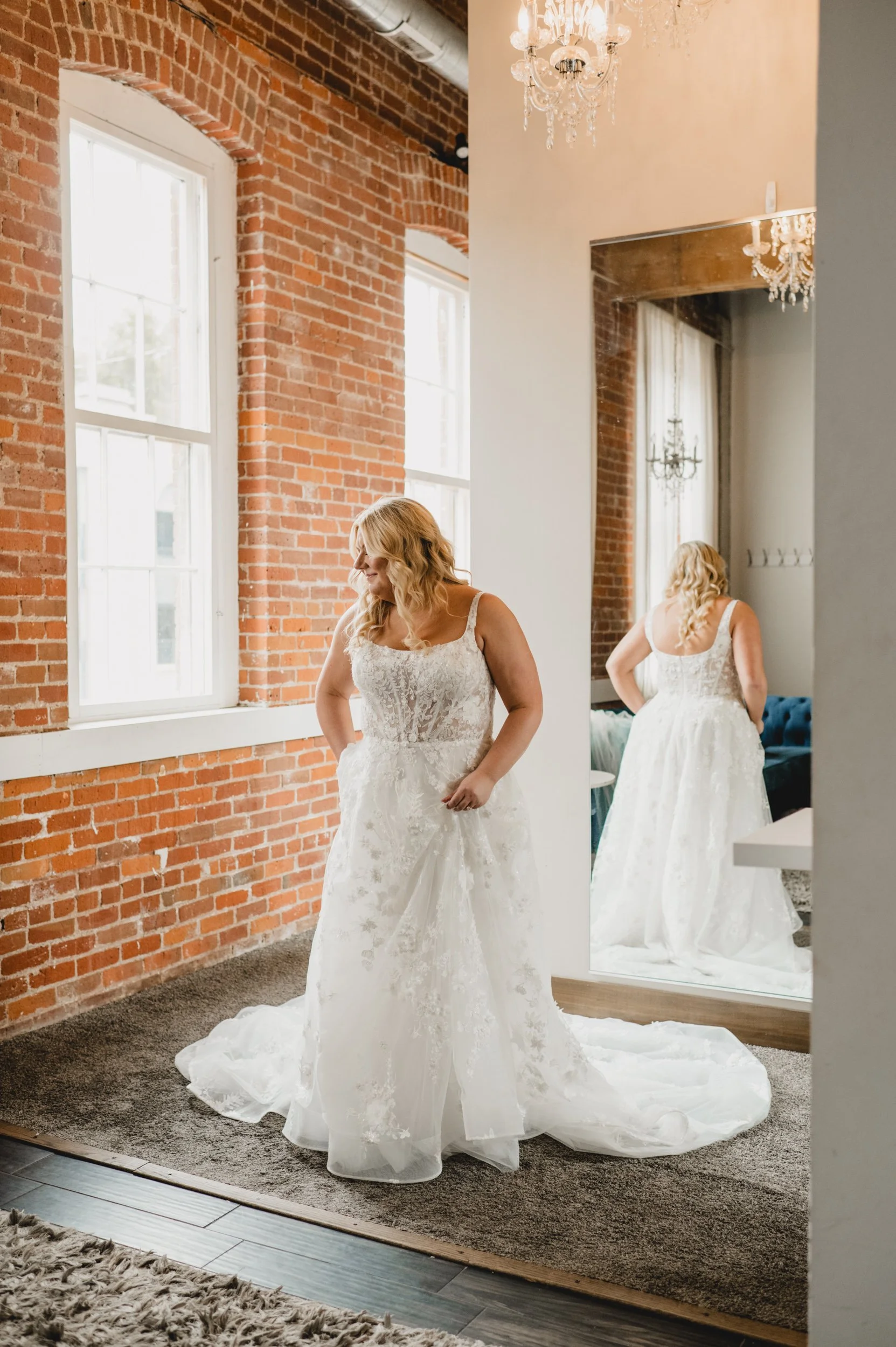 engle-olson-tessa-eric-wedding-previews- (7 of 45).jpg