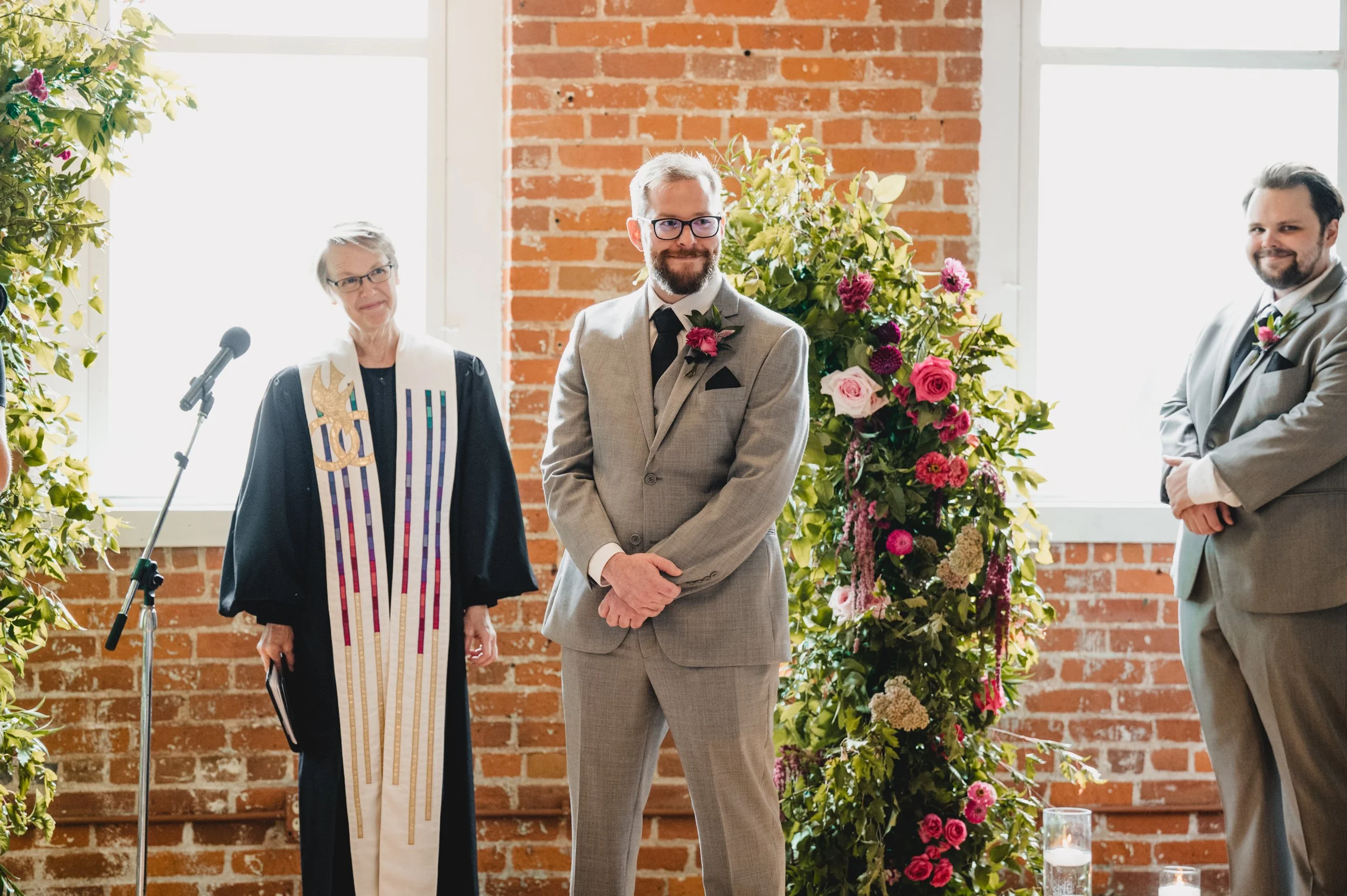 engle-olson-tessa-eric-wedding-previews- (14 of 45).jpg