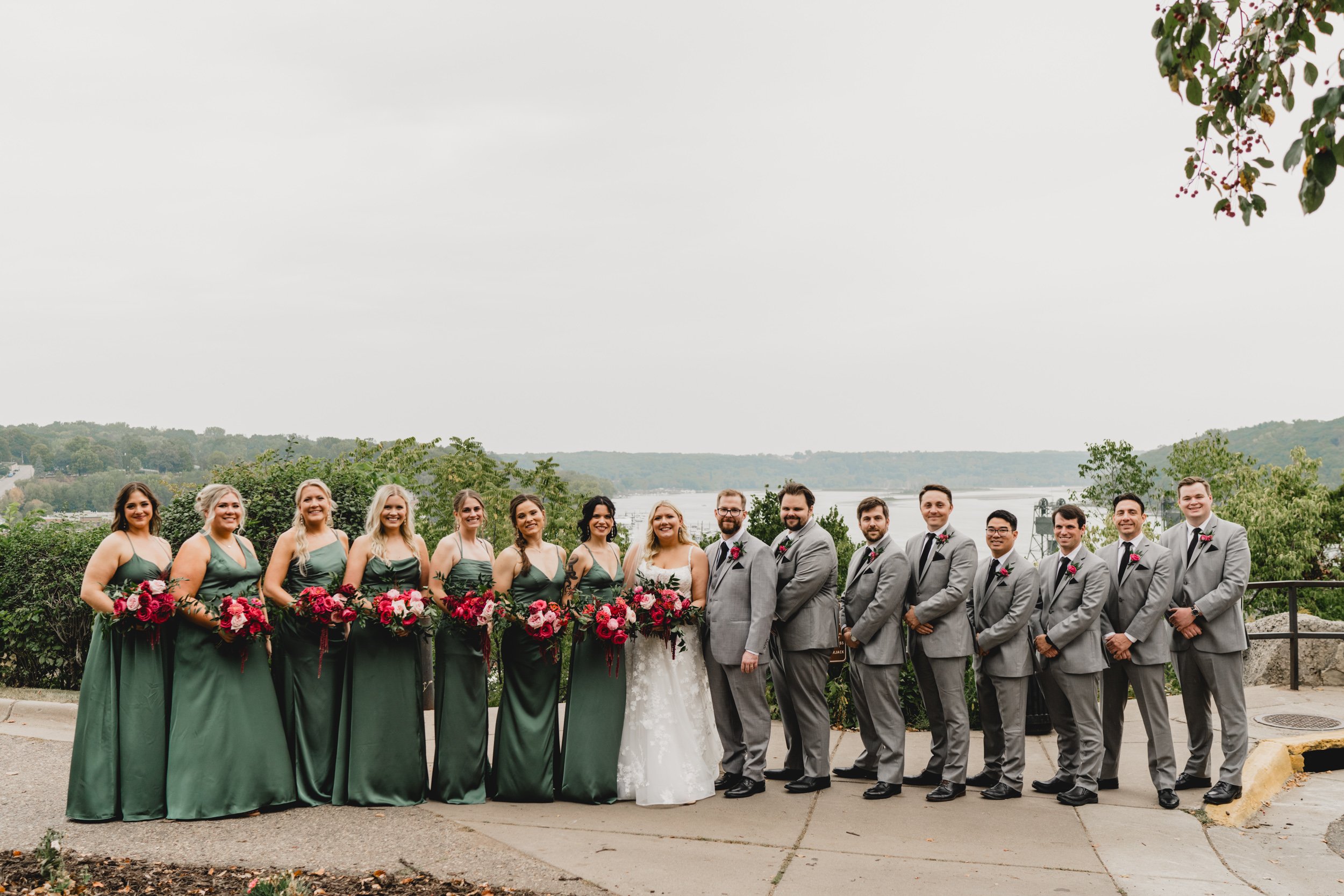 engle-olson-tessa-eric-wedding-previews- (17 of 45).jpg