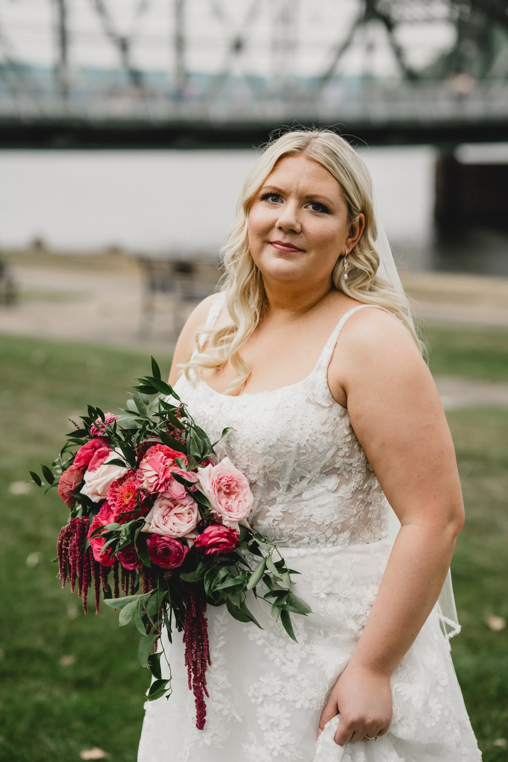 engle-olson-tessa-eric-wedding-previews- (23 of 45).jpg