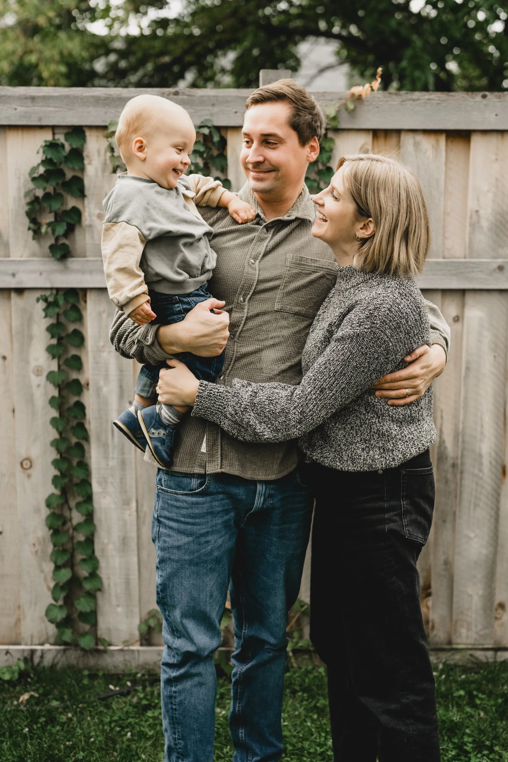 engle-olson-cauchy-family-session-previews- (16 of 21).jpg