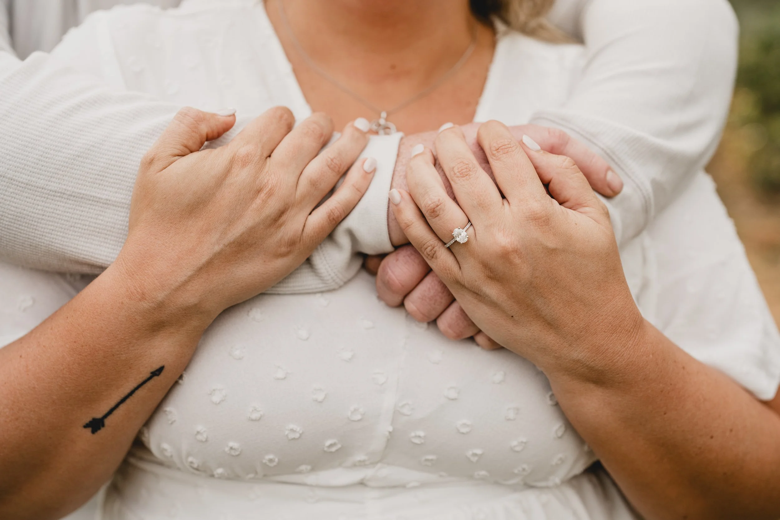 engle-olson-hailee-matt-engagement-session-previews- (9 of 37).jpg