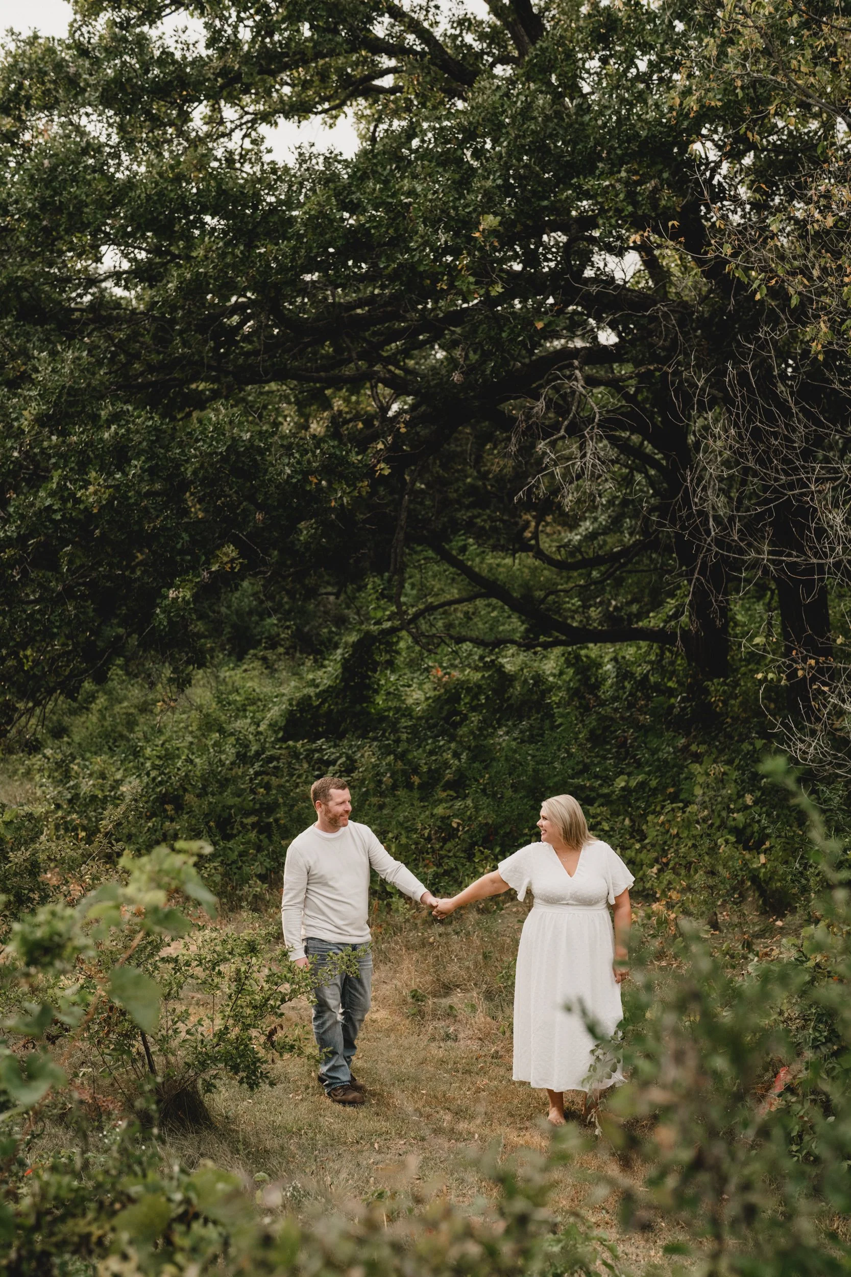 engle-olson-hailee-matt-engagement-session-previews- (11 of 37).jpg