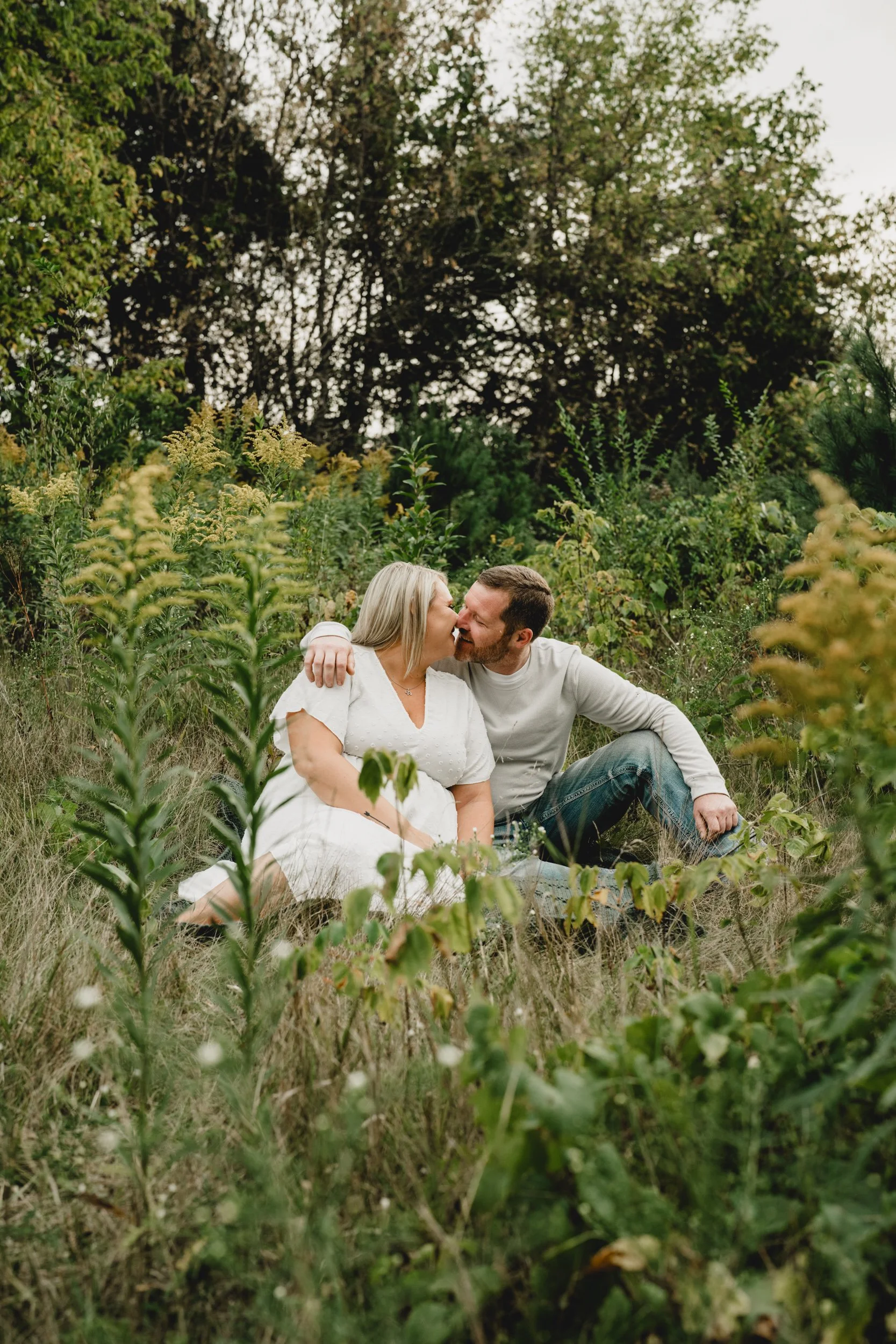 engle-olson-hailee-matt-engagement-session-previews- (16 of 37).jpg