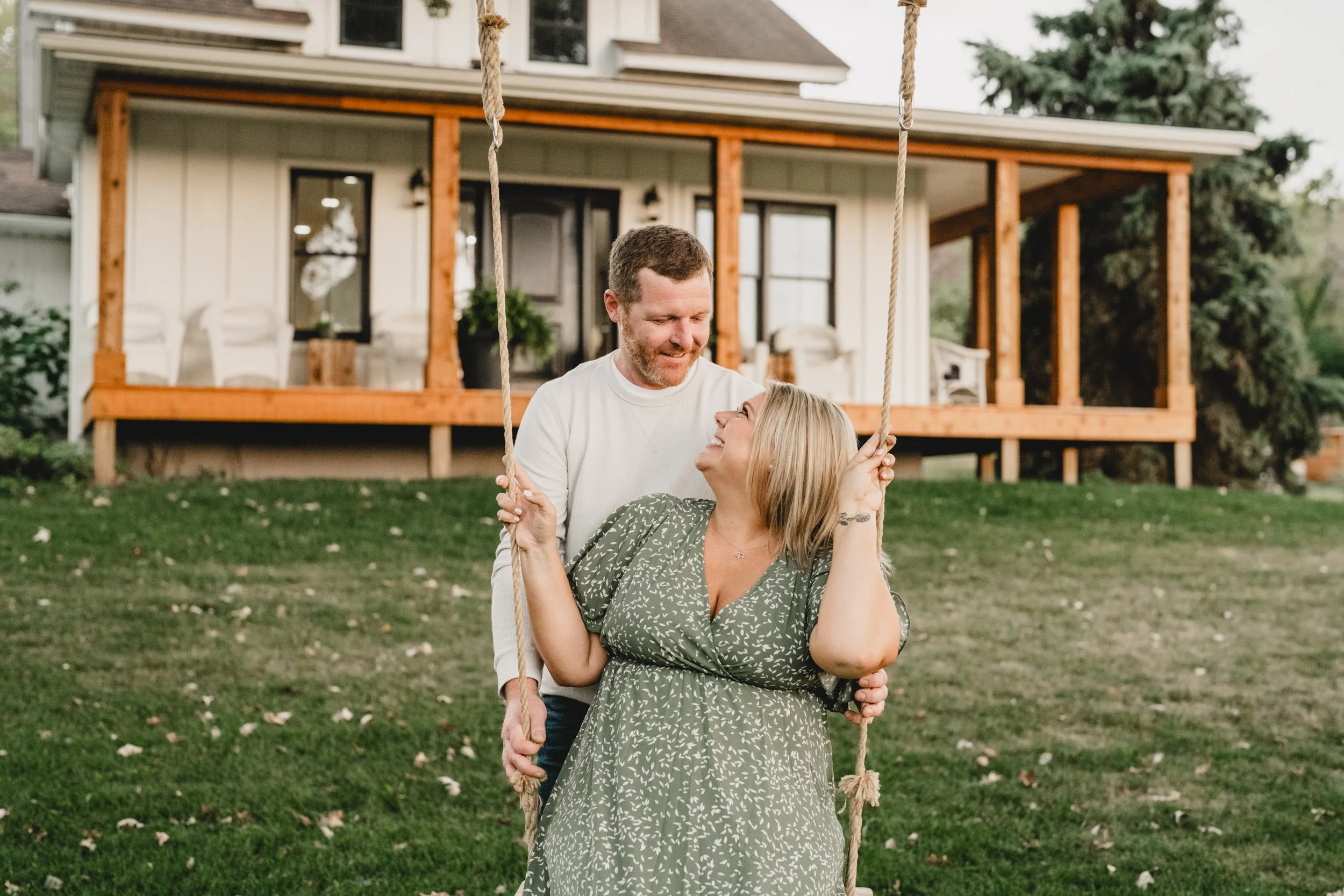 engle-olson-hailee-matt-engagement-session-previews- (25 of 37).jpg