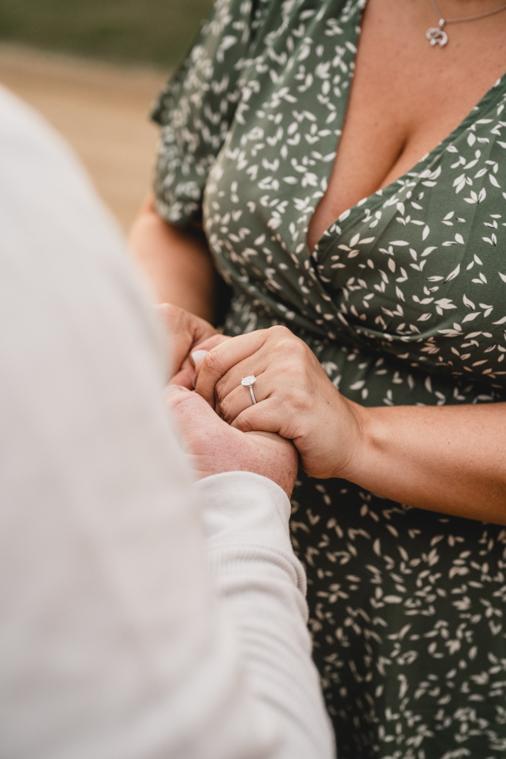 engle-olson-hailee-matt-engagement-session-previews- (30 of 37).jpg