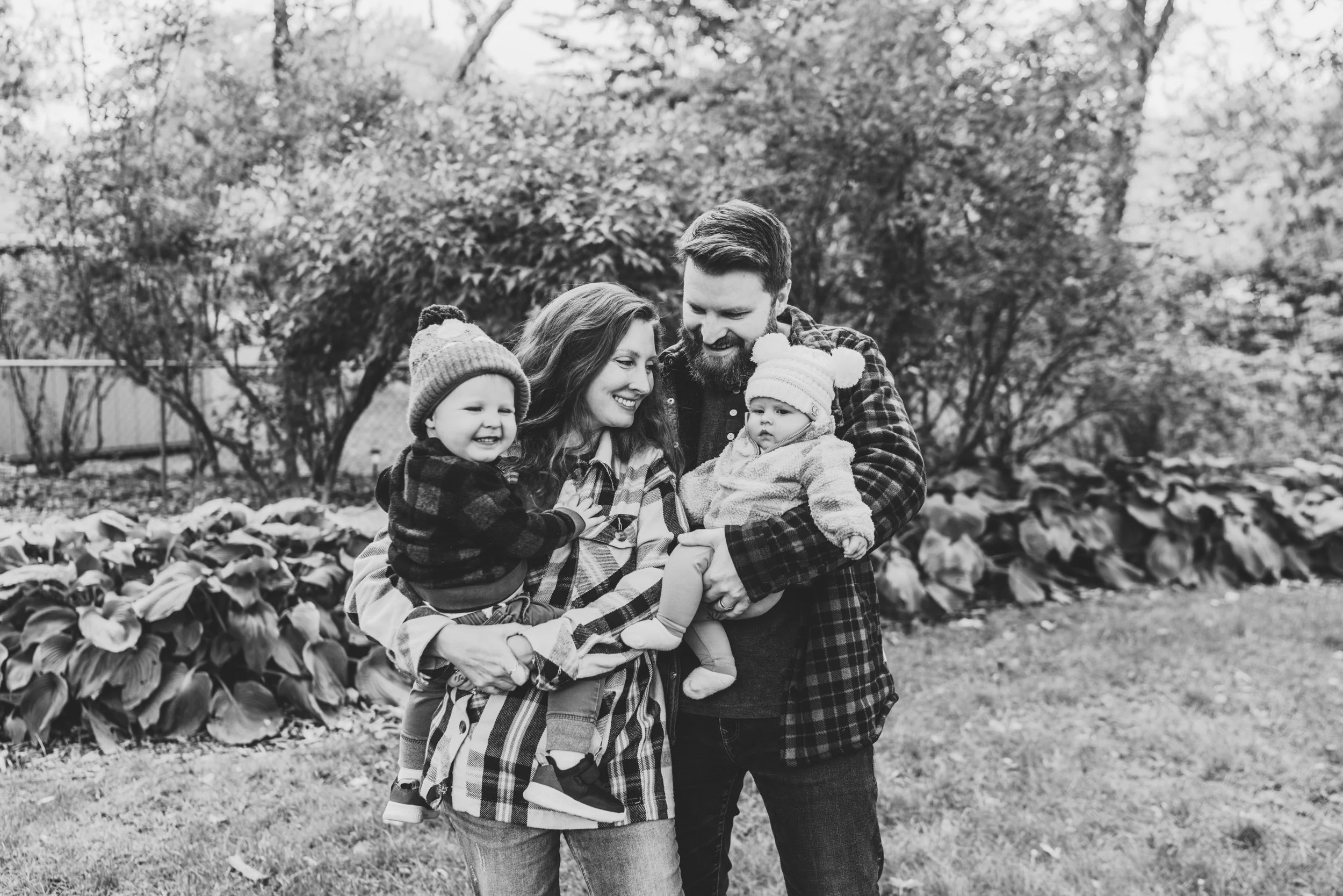 engle-olson-jenquist-family-session-previews- (5 of 18).jpg