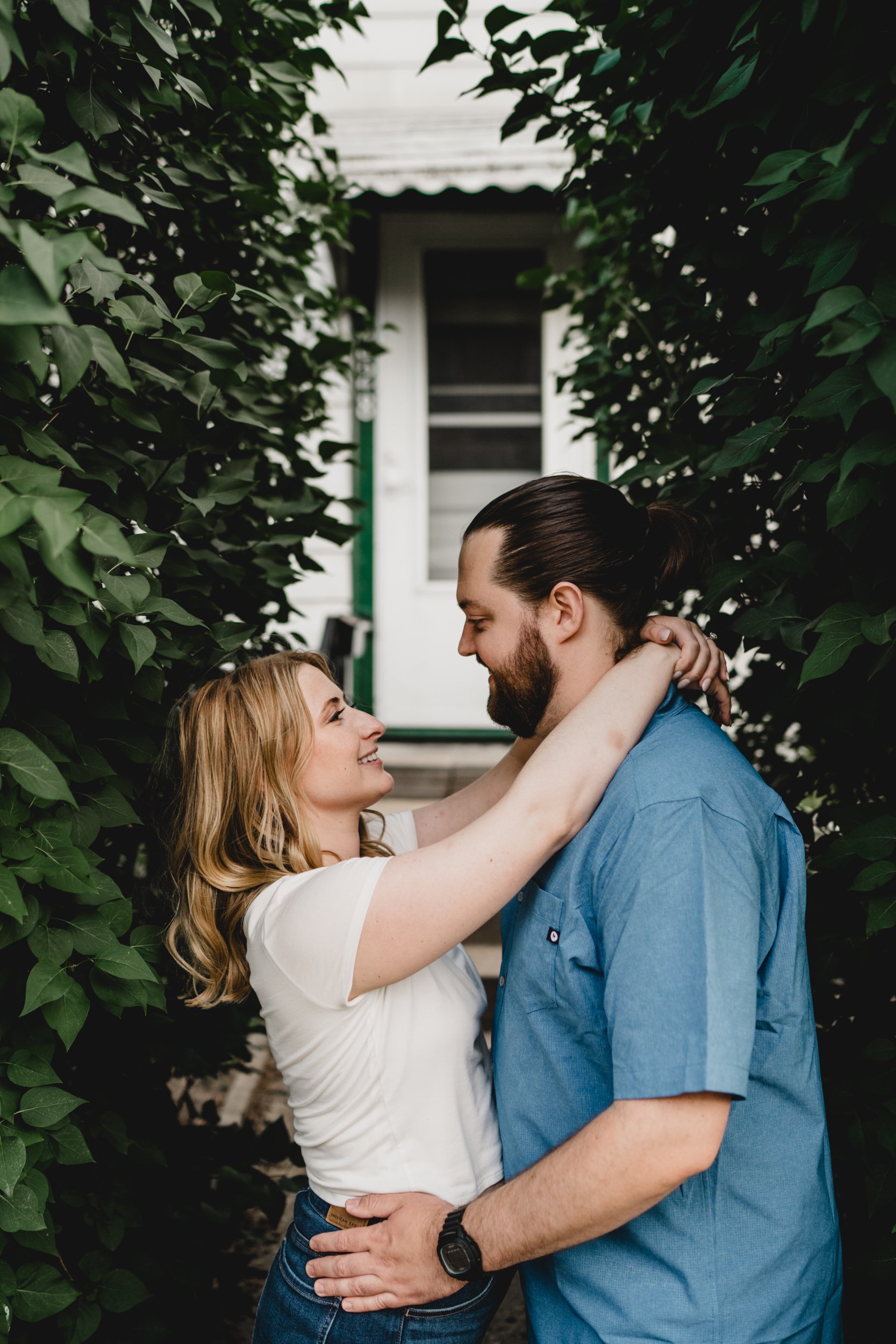 engle-olson-laura-will-engagement-session-previews- (16 of 25).jpg