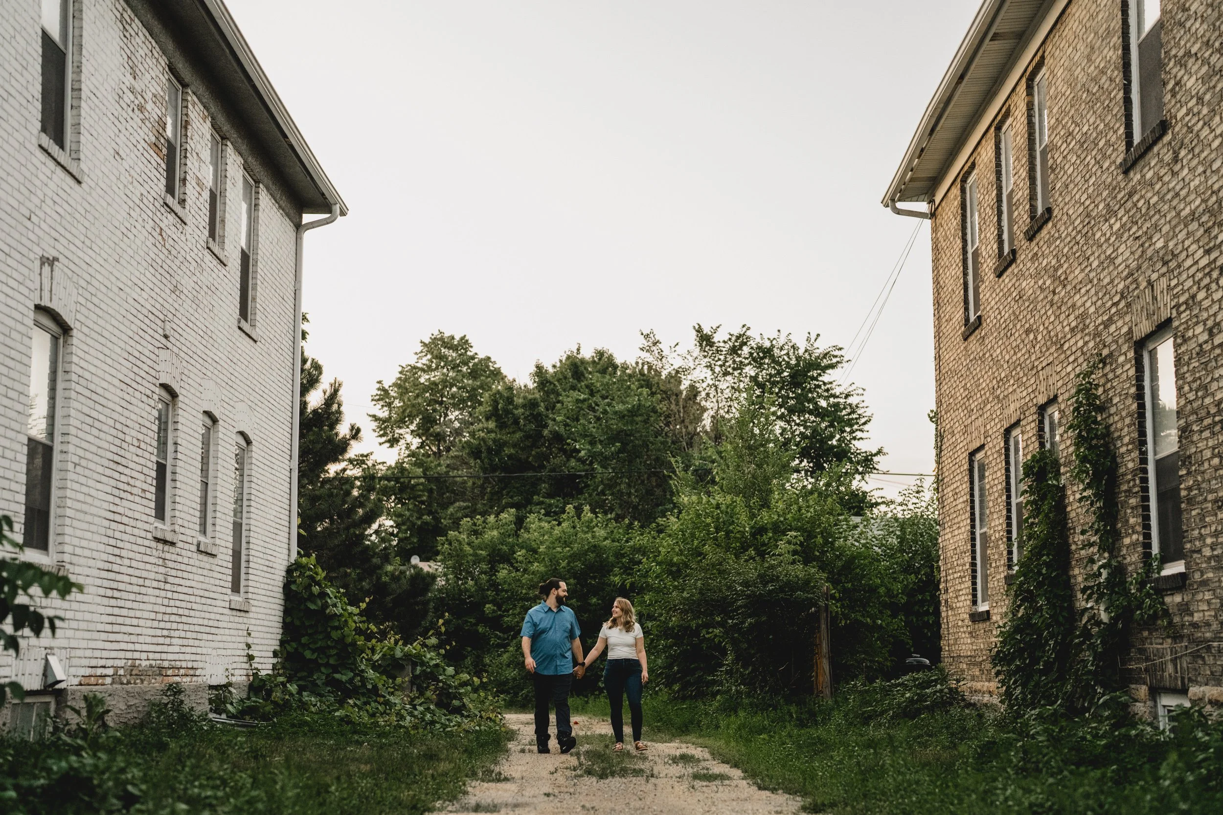 engle-olson-laura-will-engagement-session-previews- (20 of 25).jpg