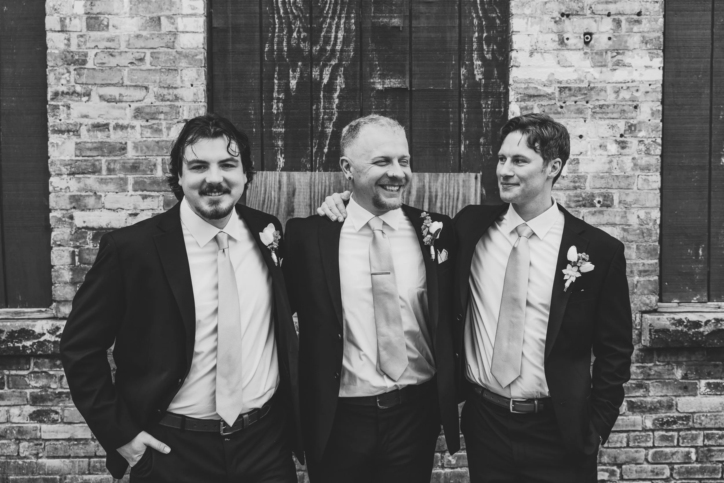 engle-olson-mn-wedding-photography-morgan-shane-previews-24.jpg