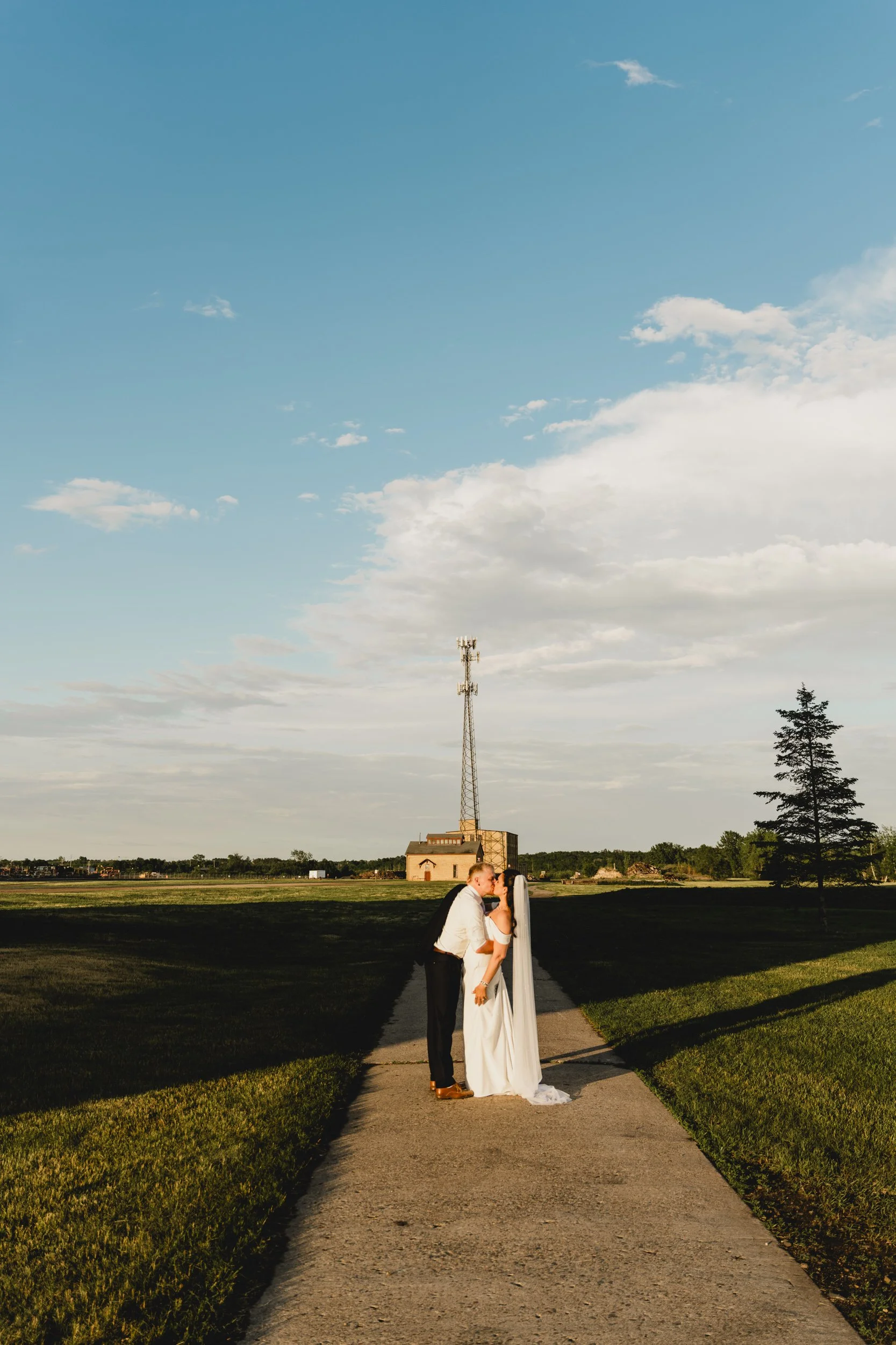 engle-olson-mn-wedding-photography-morgan-shane-previews-35.jpg