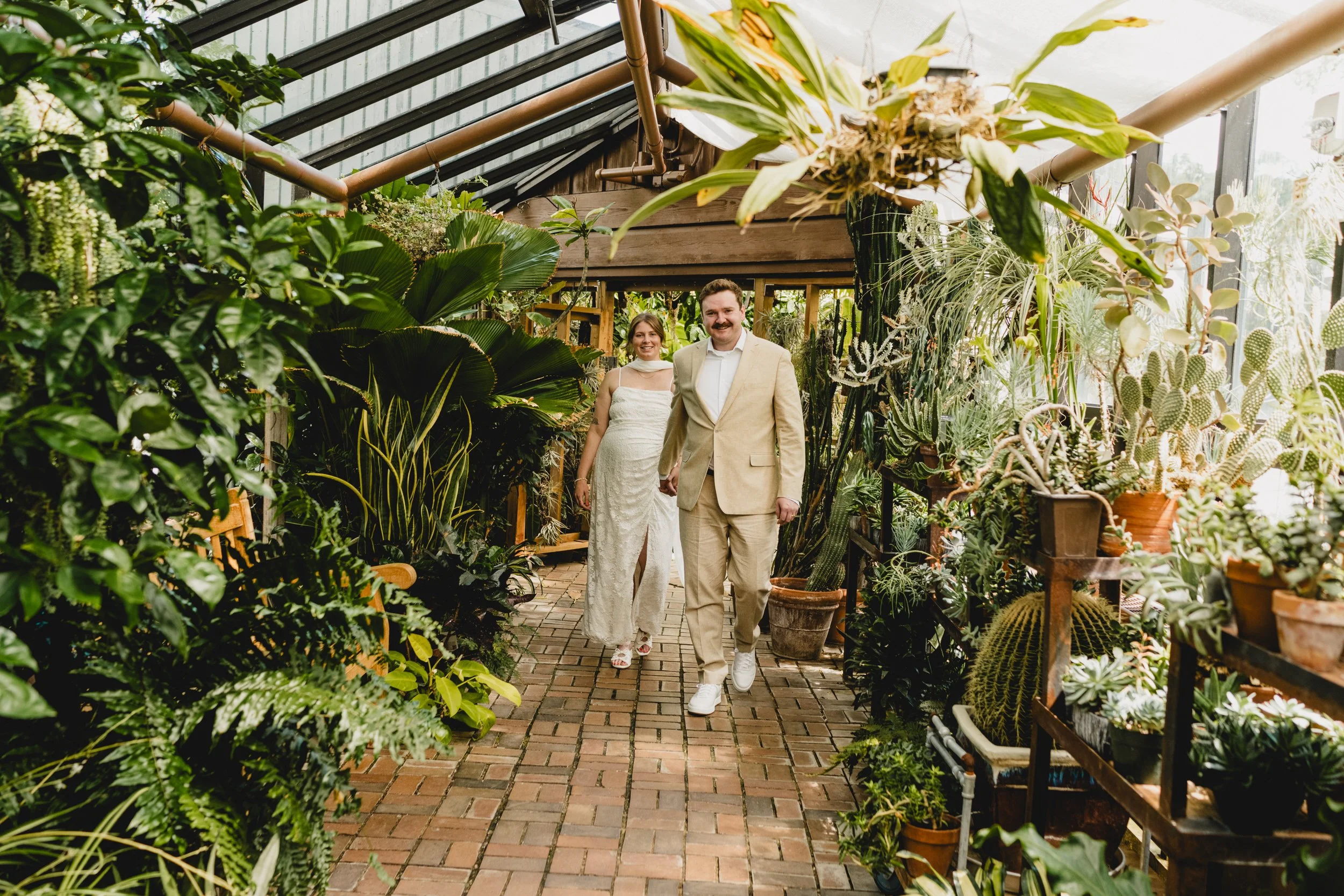 engle-olson-photography-danielle-jackson-mn-landscape-arboretum-wedding-previews-4.jpg
