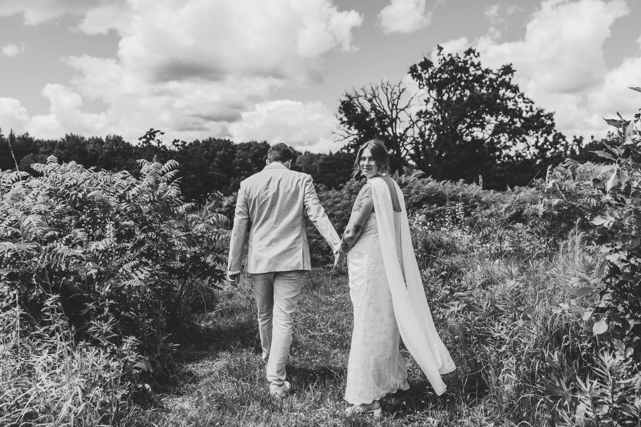 engle-olson-photography-danielle-jackson-mn-landscape-arboretum-wedding-previews-9.jpg