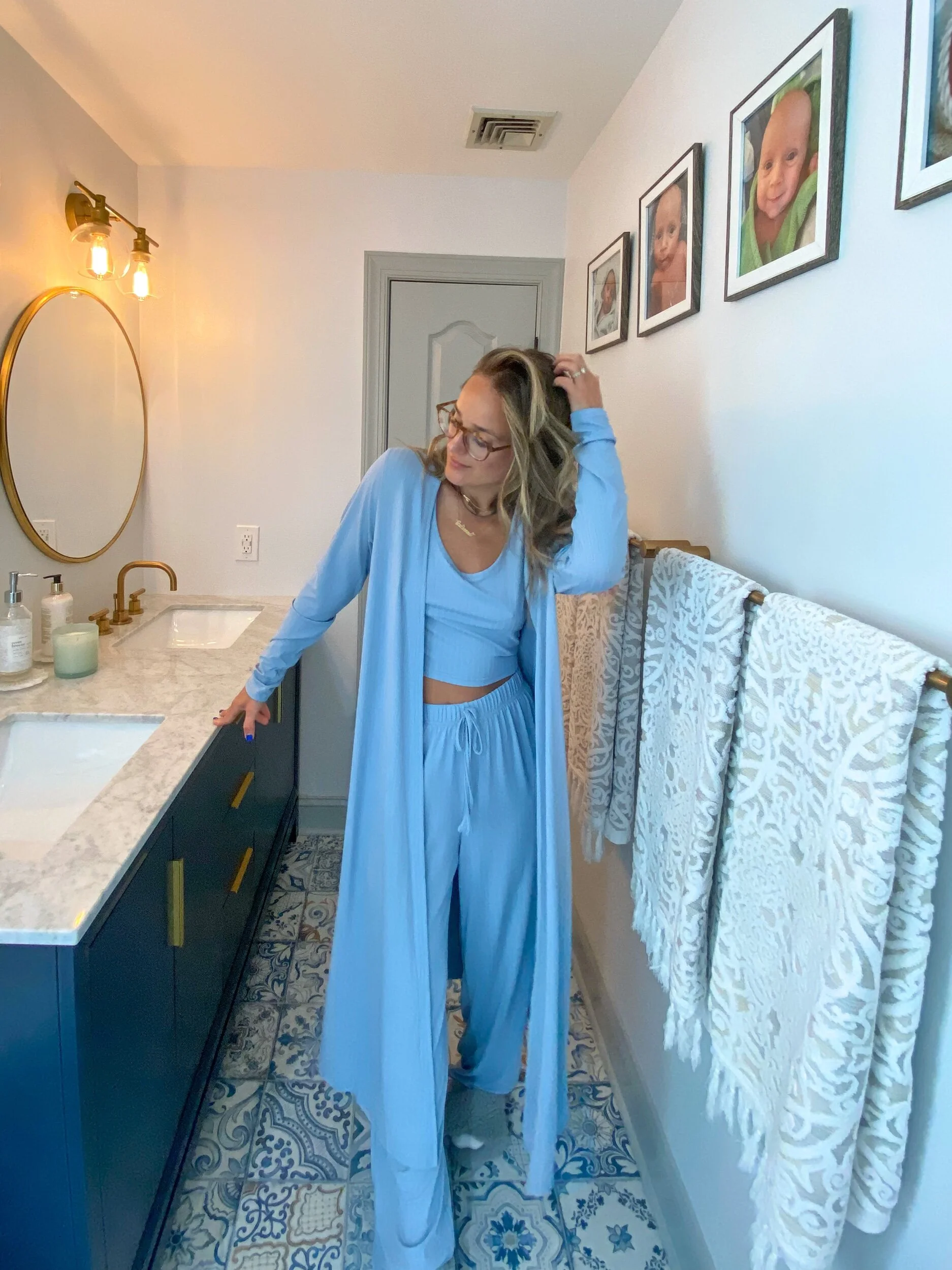 8F6BED73-90B7-47B5-B86B-073650B221C2