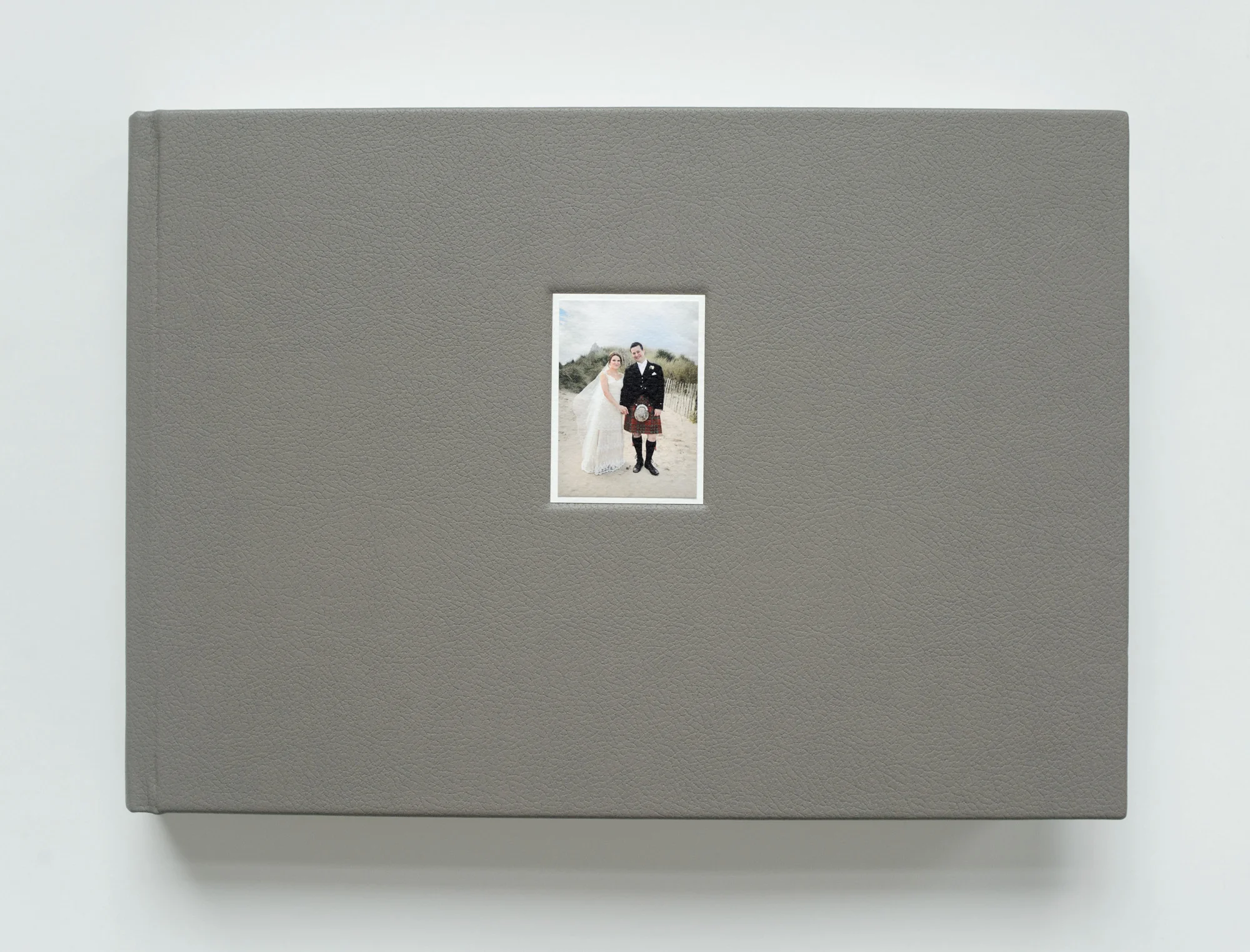 Jen + Bob 14" x 10" Overlay album with Shadow microleather
