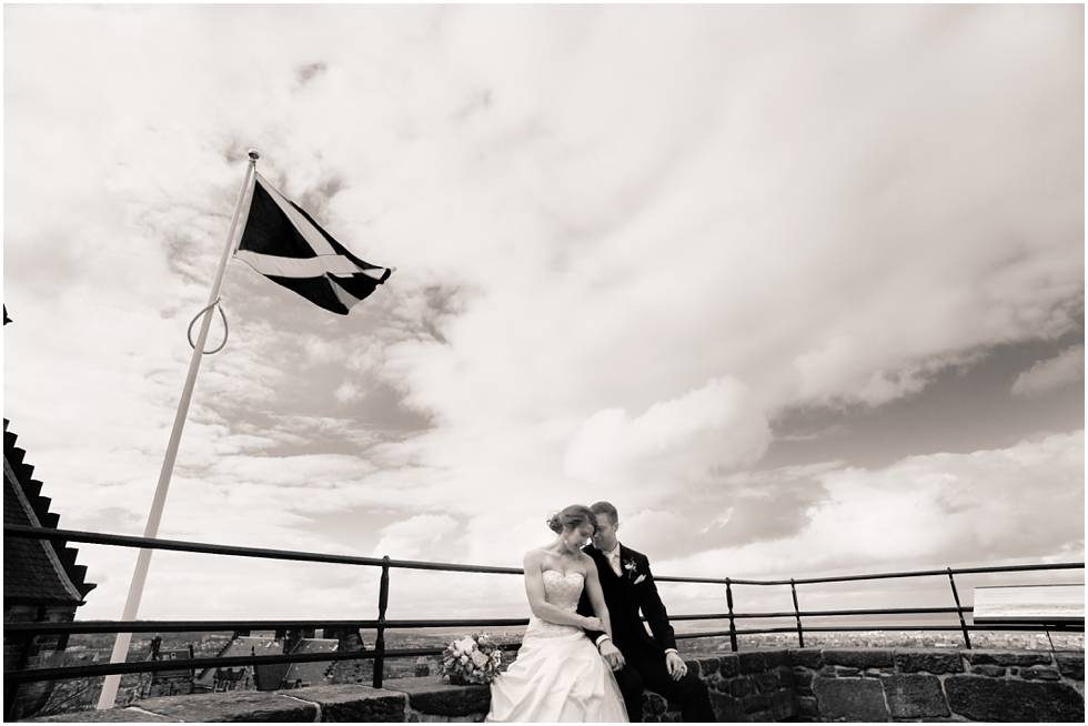 Destination-wedding-photography-Edinburgh-Castle-49.jpg