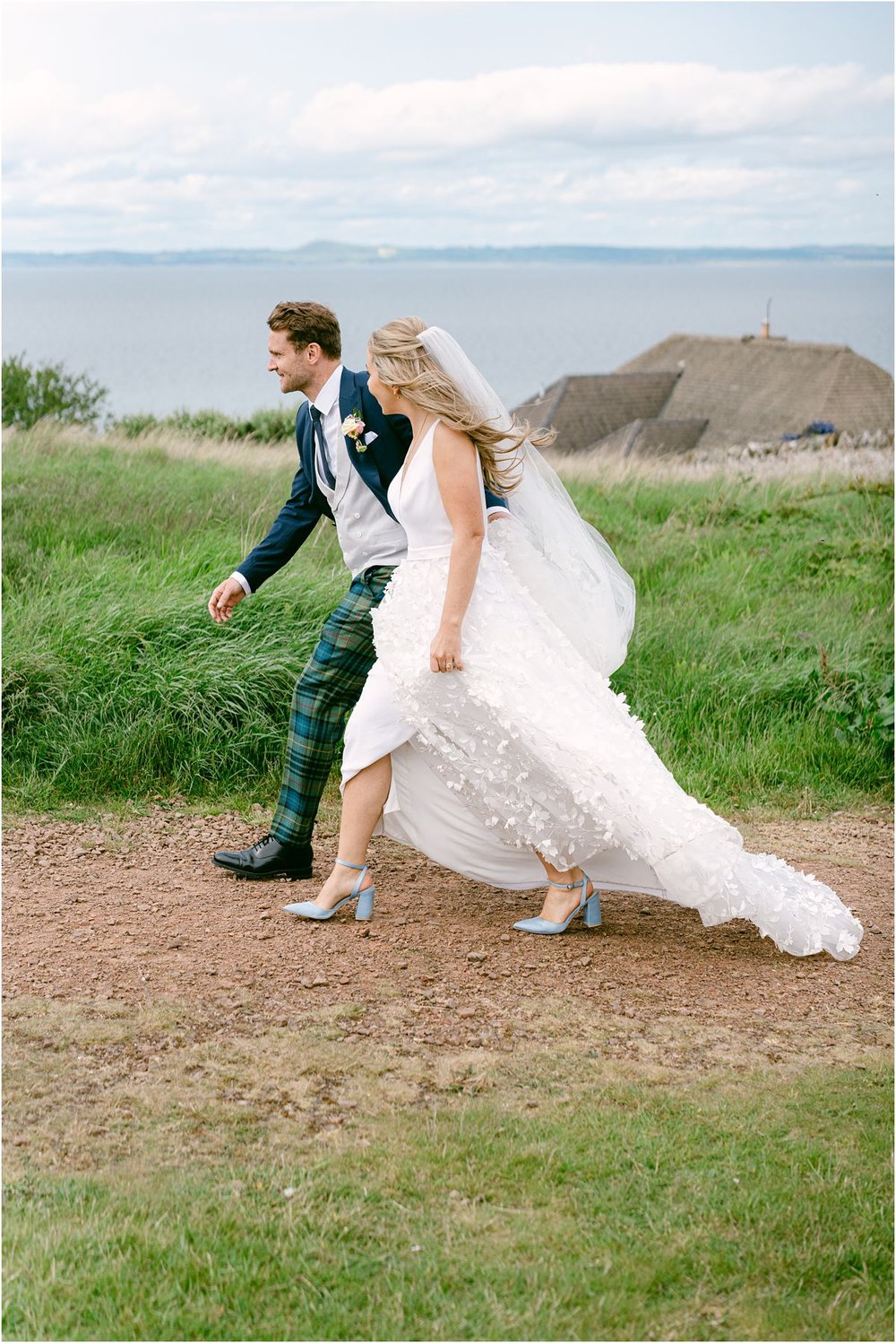Scotland-seaside-wedding-photography-51.jpg