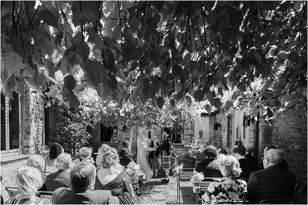 CroandKowLove_Timberyard_Edinburgh_wedding_photographer-48.jpg