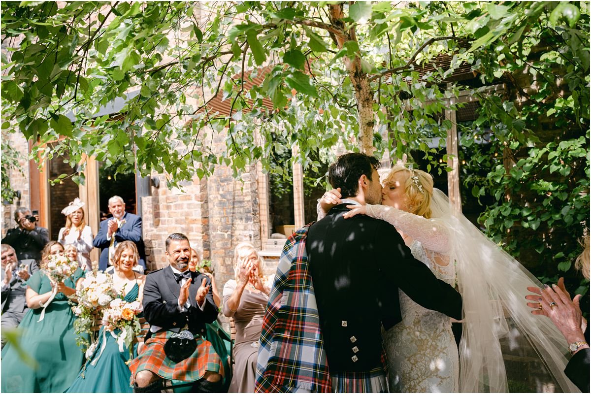 CroandKowLove_Timberyard_Edinburgh_wedding_photographer-52.jpg