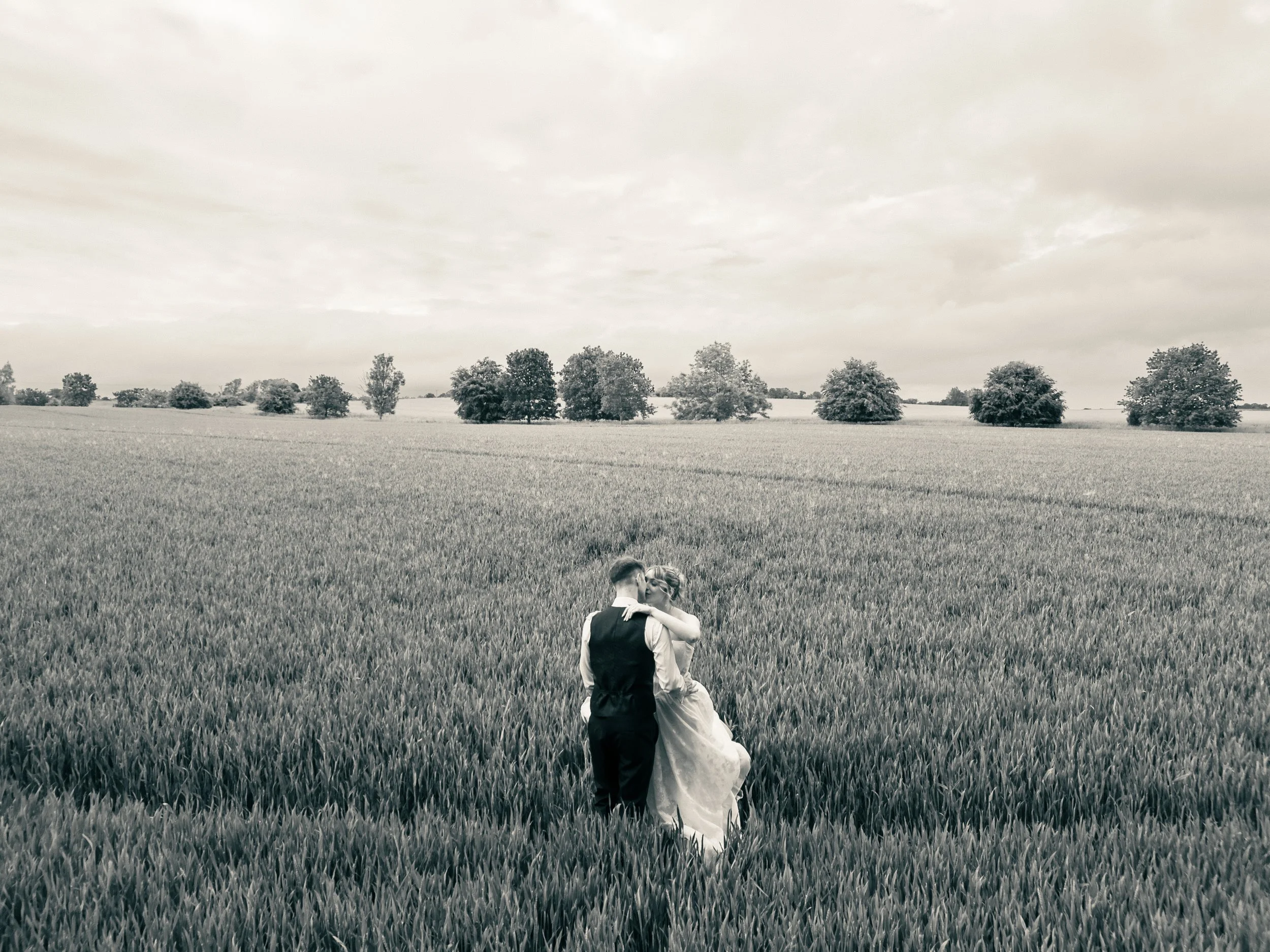 CroKowLove_KaylaandSam_WedderburnBarns-745.jpg